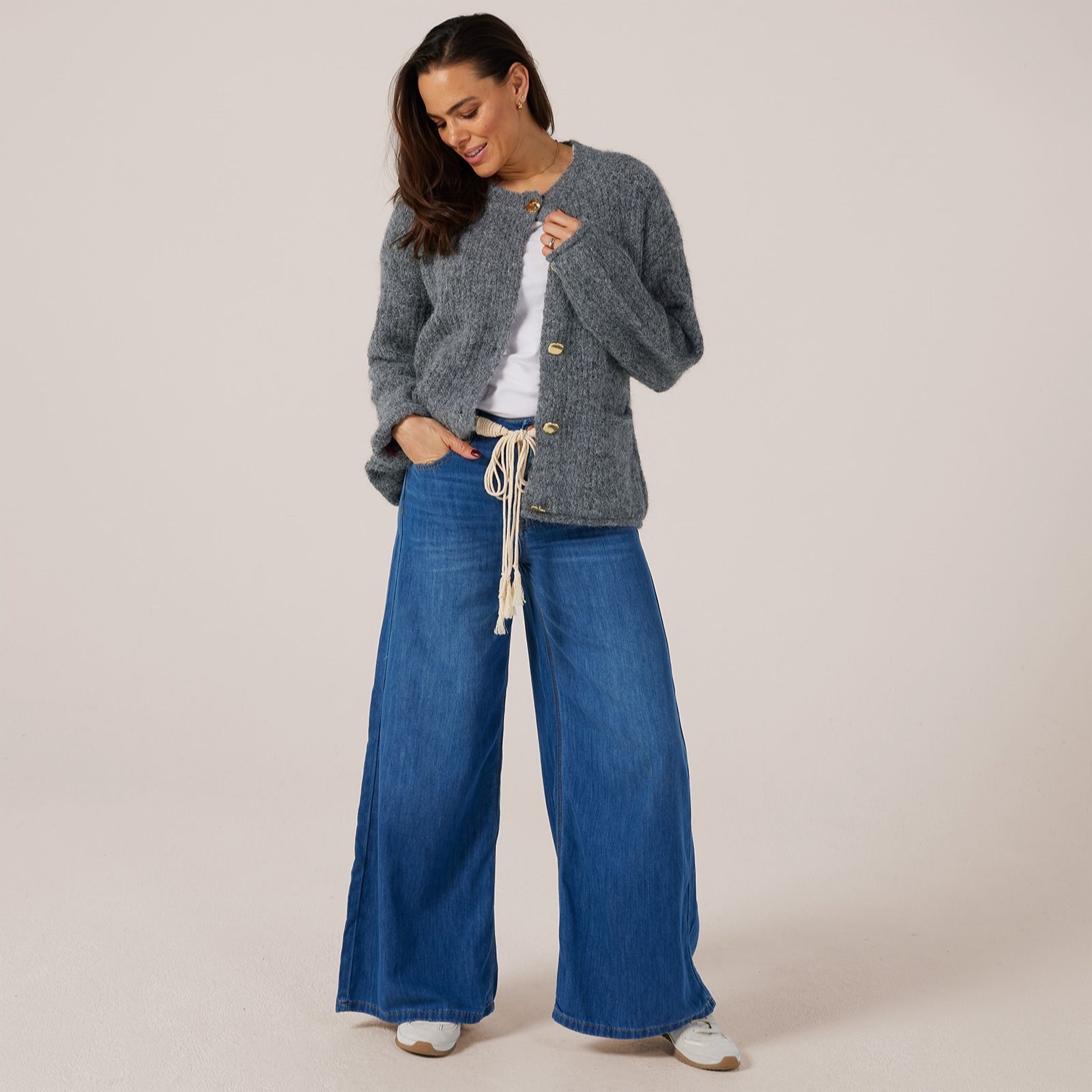 Izabel London Relaxed Cardigan with Wool