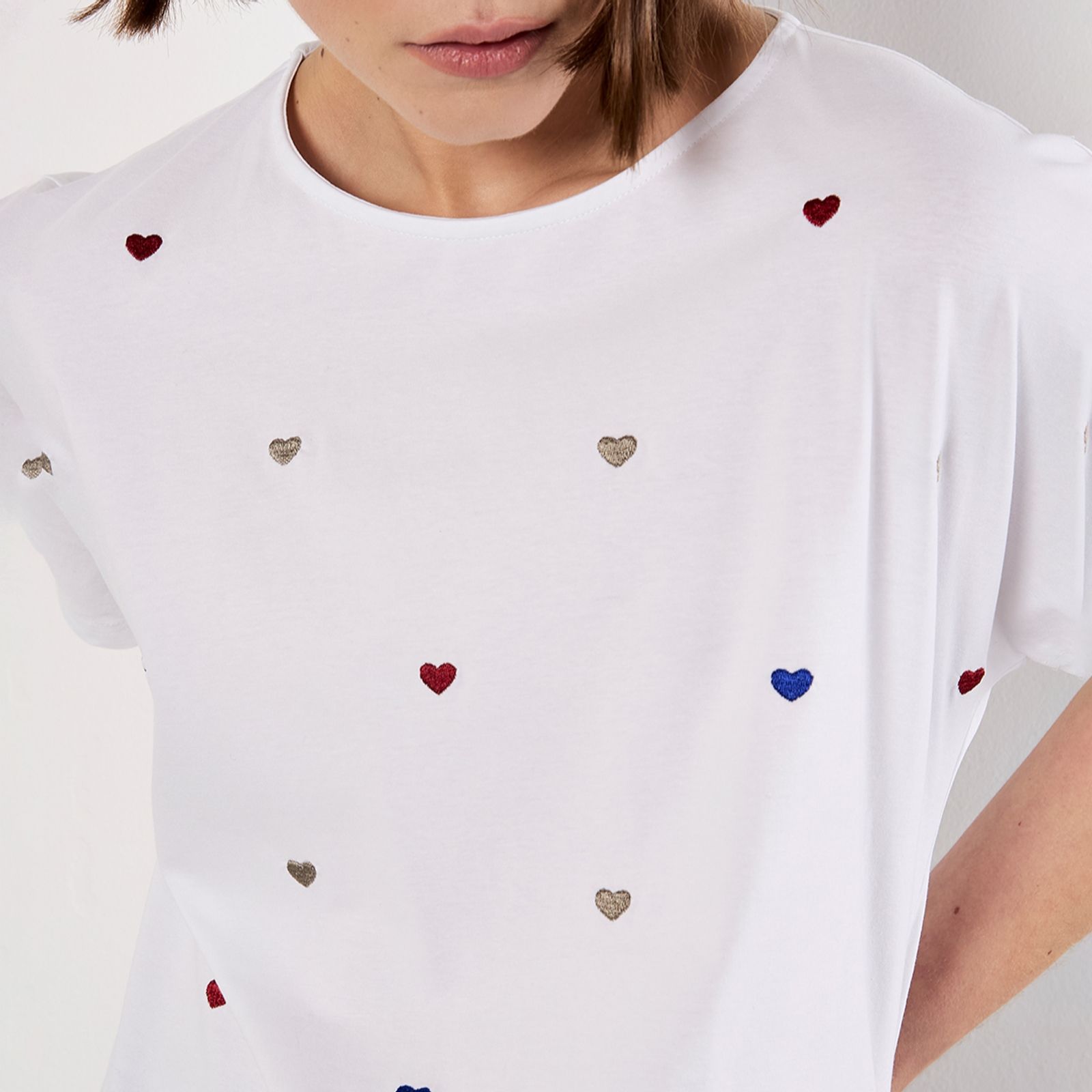 Apricot Heart Embroidered Tee