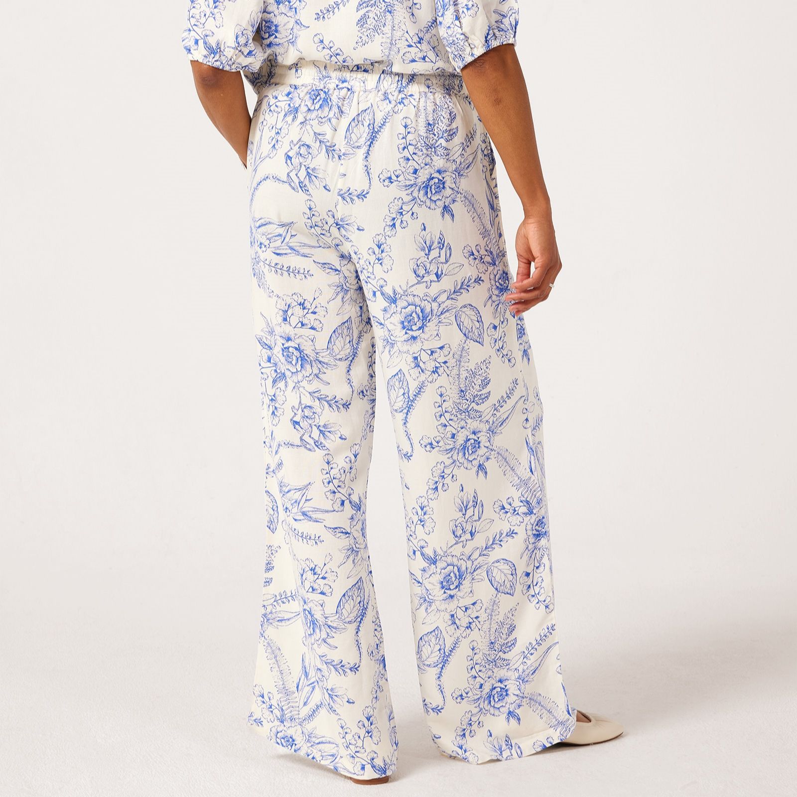 thumbnail image 2 of Denim & Co. Women’s Medium Linen Blend Wide-Leg Pants – Blue Striped, Drawstring, 32x29 Inseam 2 of 6