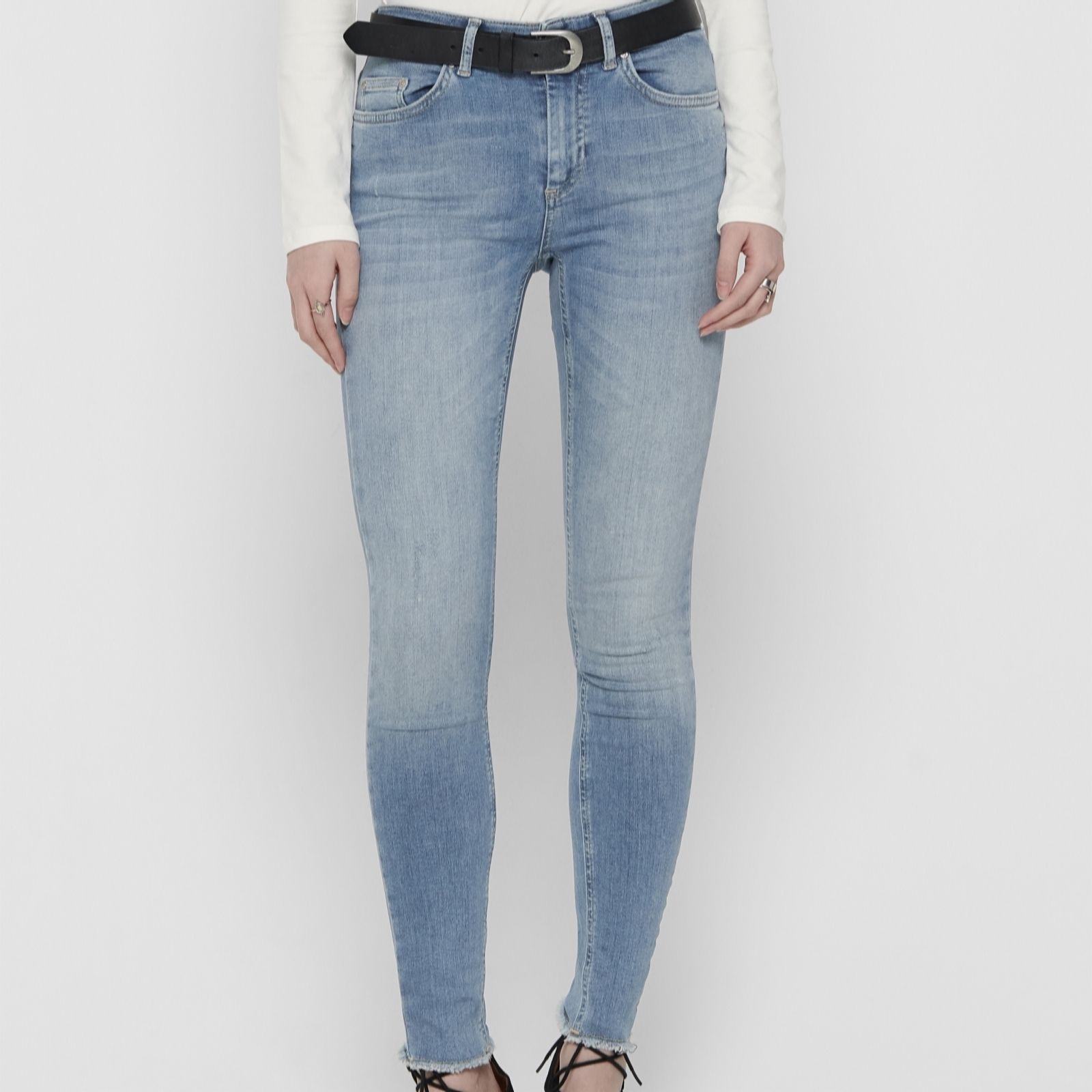 Only Blush 30" Straight-Leg Denim Jeans Petite