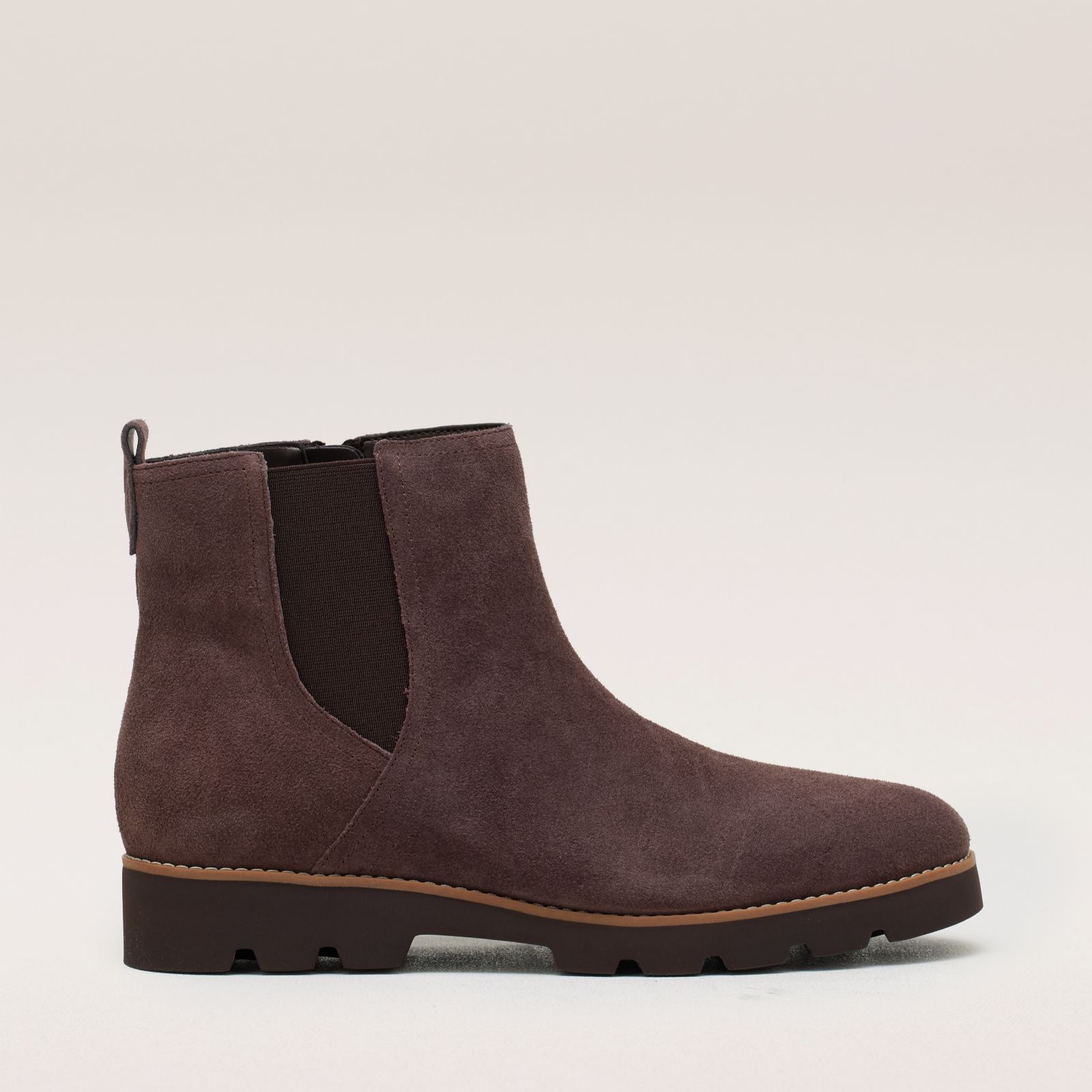 Vionic Charm Cami Leather Chelsea Boot