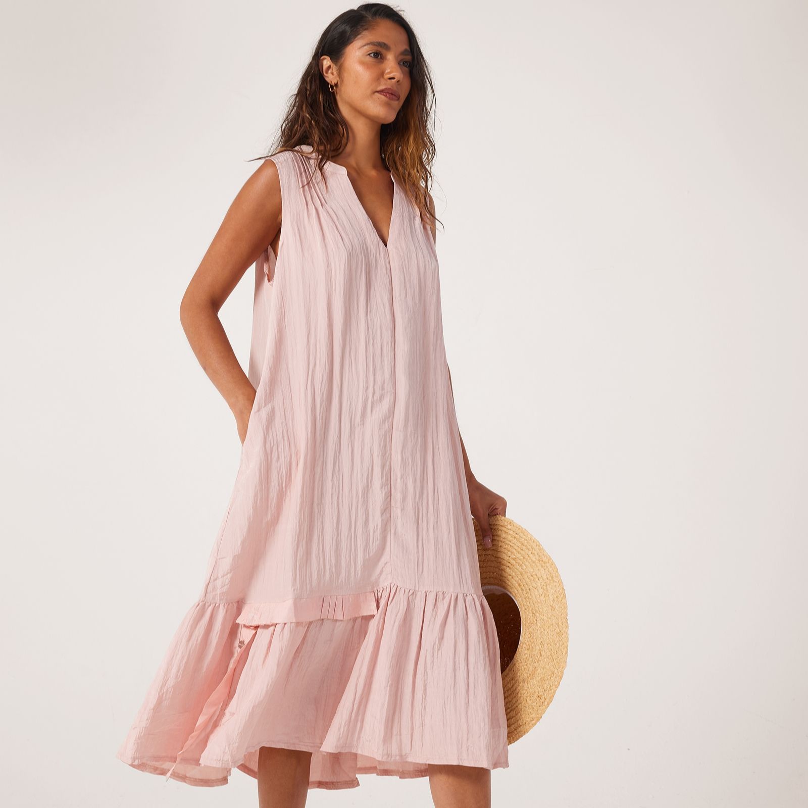 Malissa J Crinkle Sleeveless Midi Dress