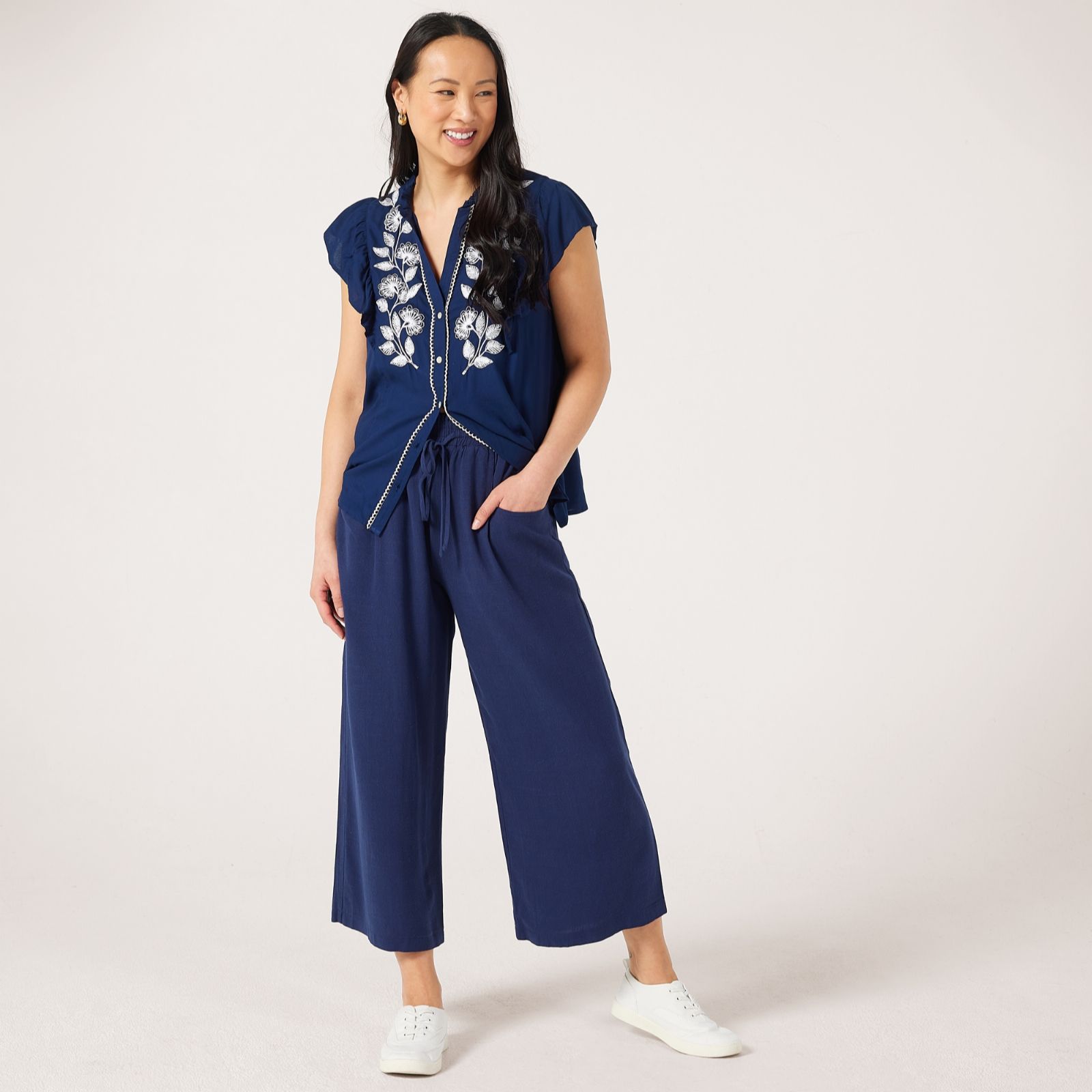 Izabel London Elasticated Waist Linen Blend Cropped Trouser Short