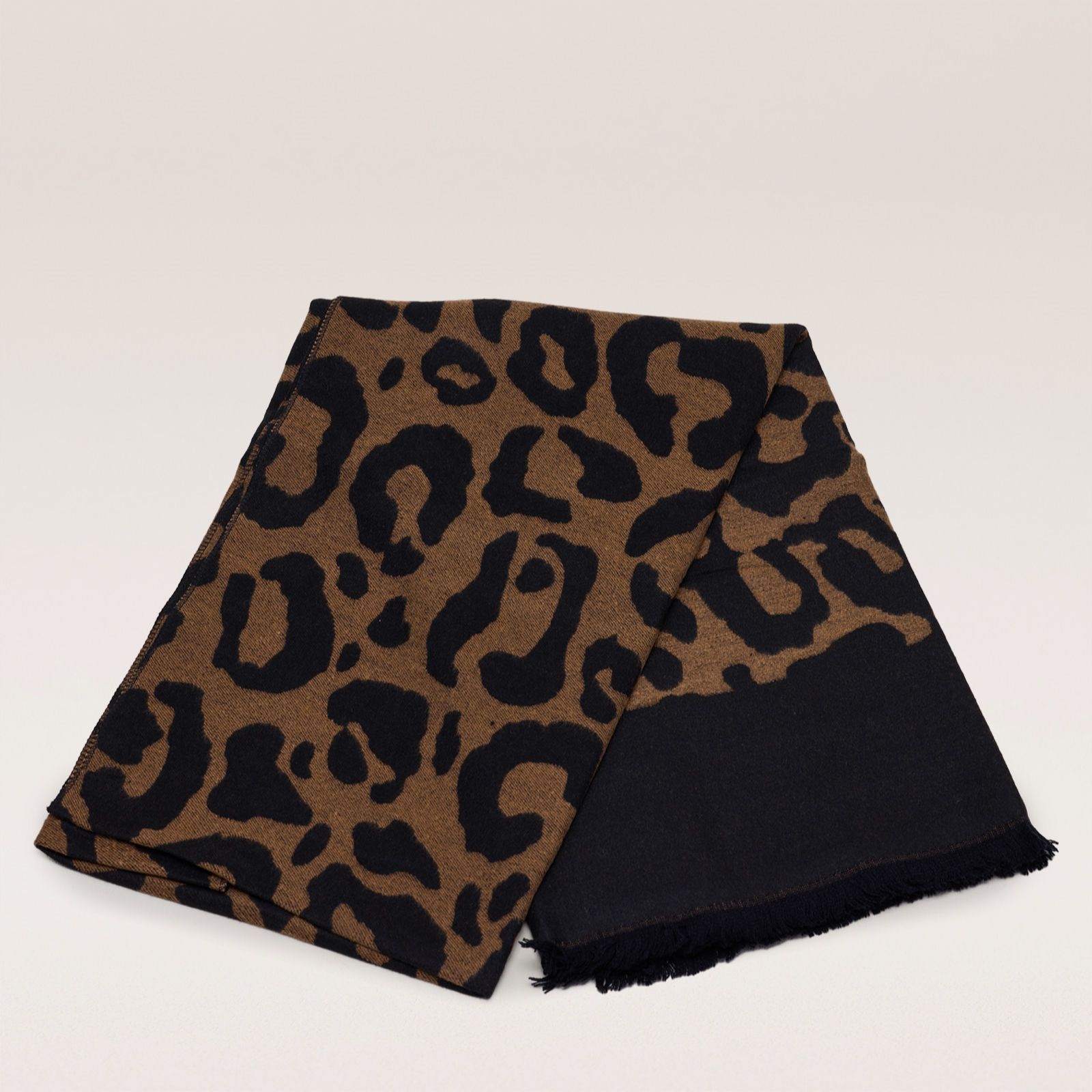 Ruth Langsford Supersoft Mid Weight Scarf