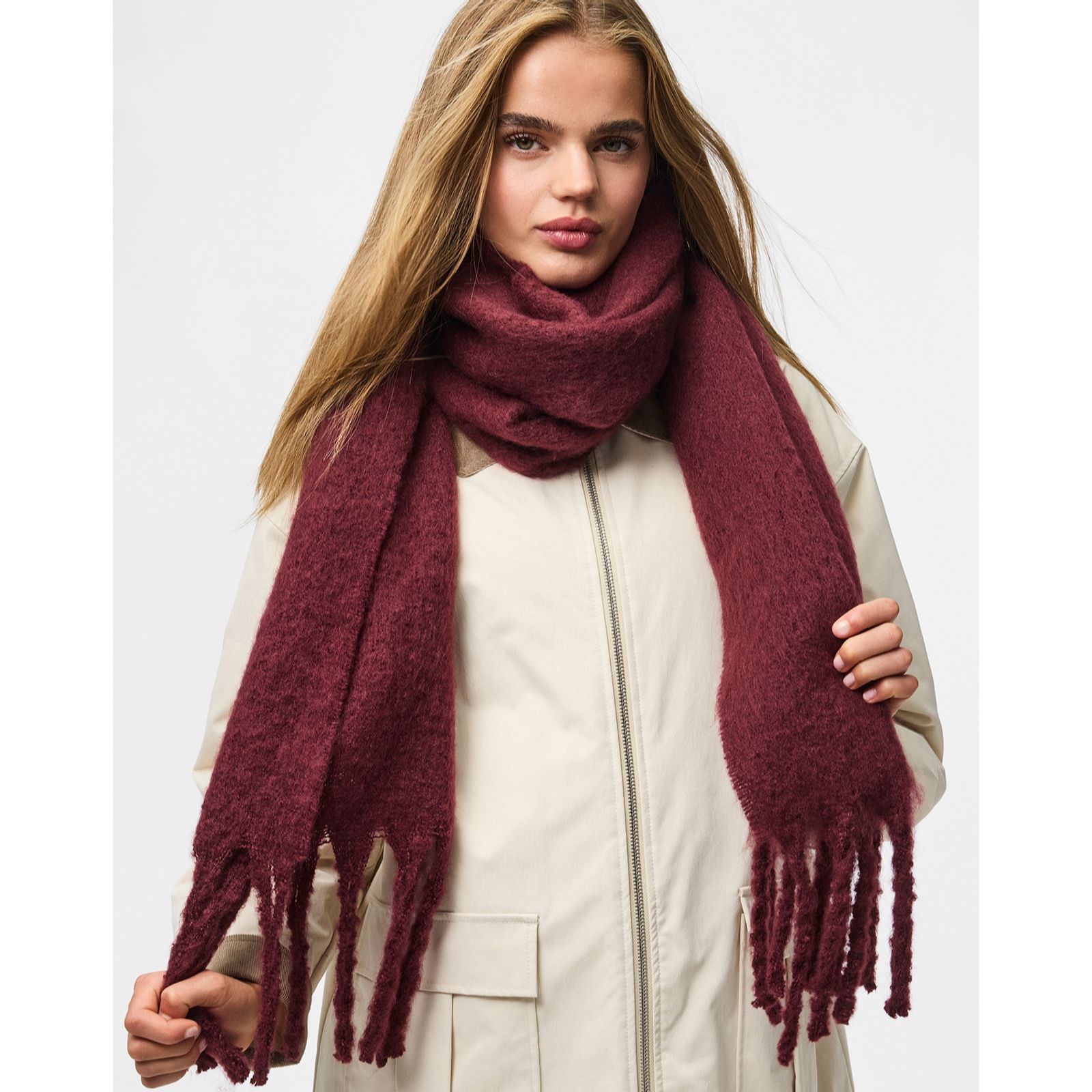 Pieces Nikita Long Scarf