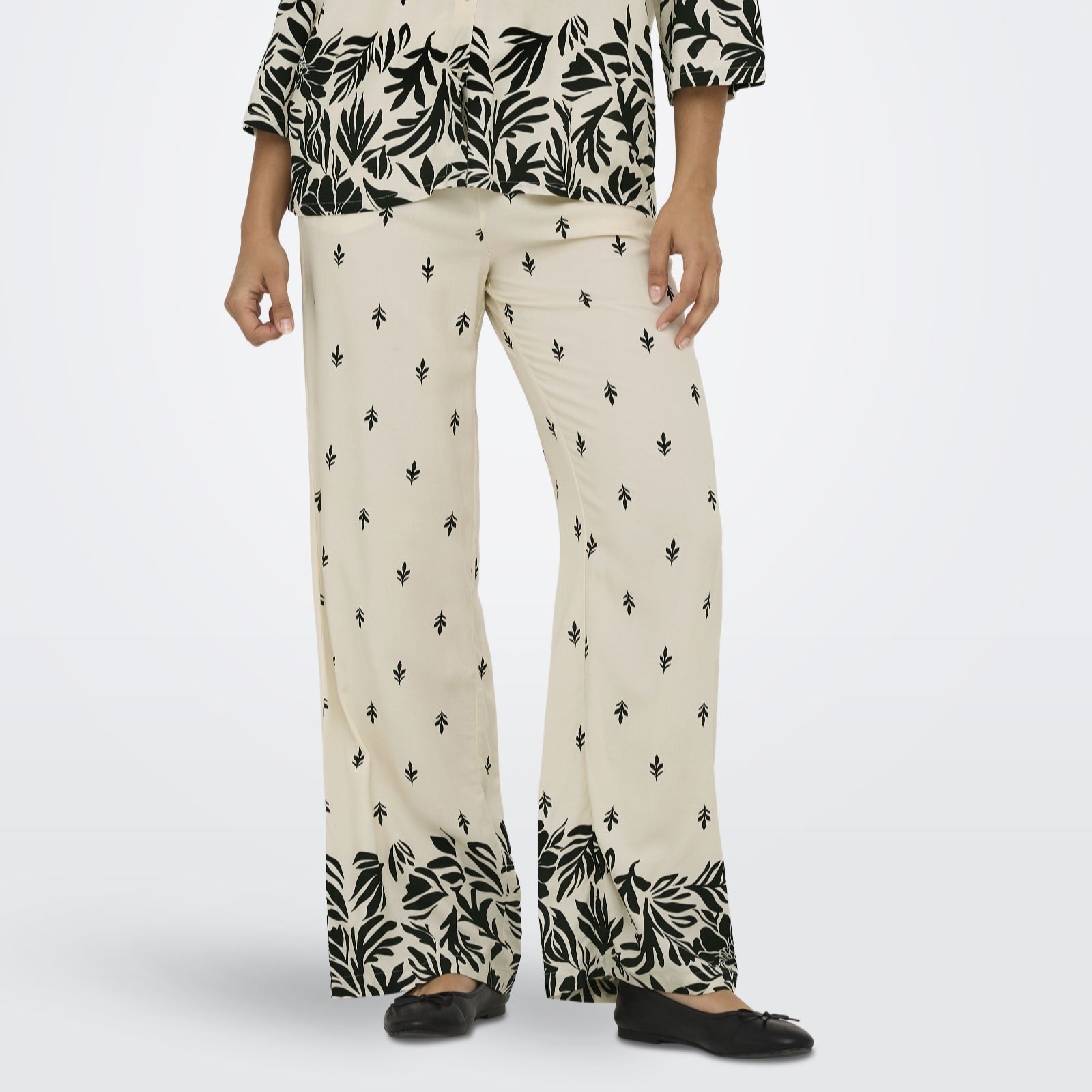 JDY Maggie Printed Wide-Leg Trousers