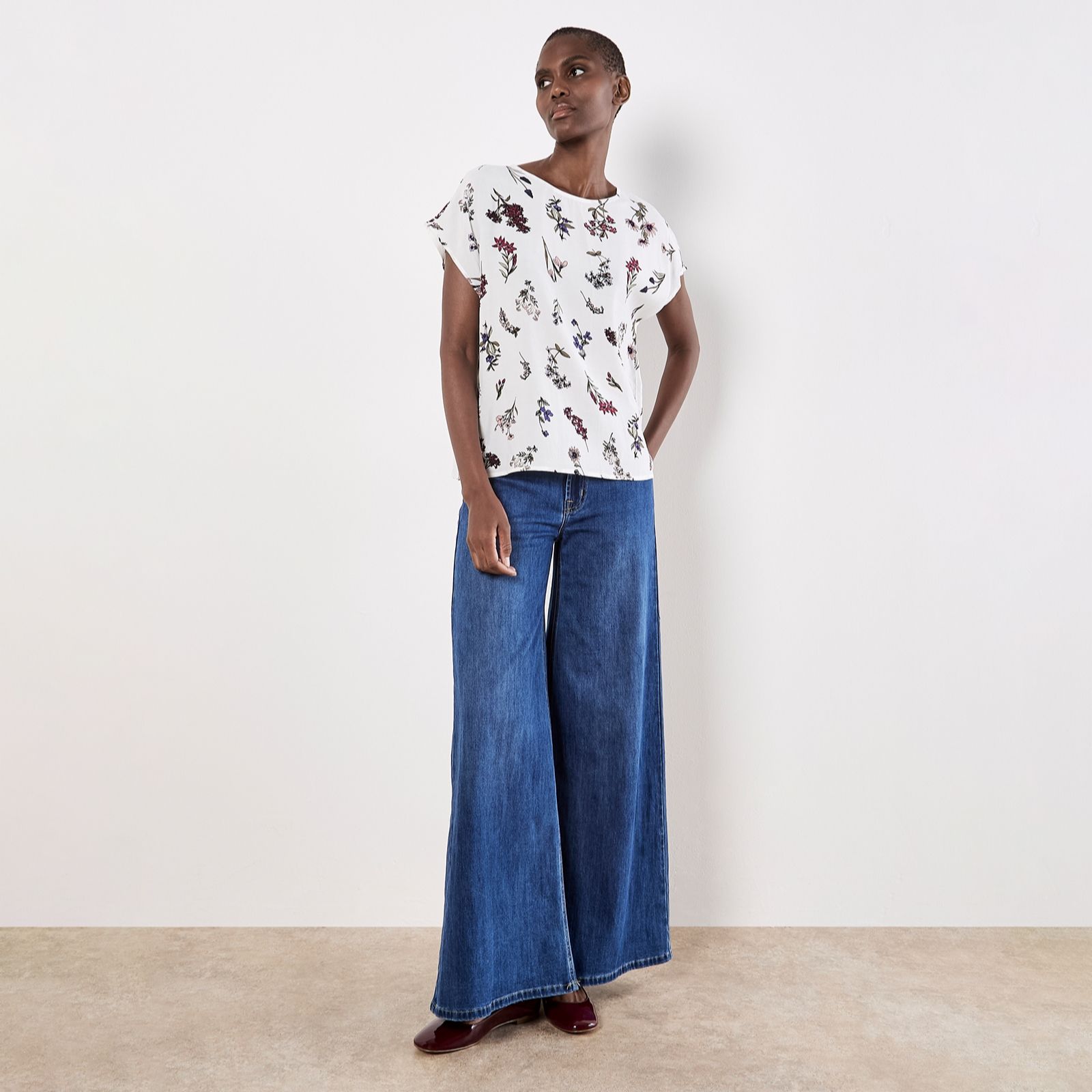 Apricot Botanical Floral Print Tee