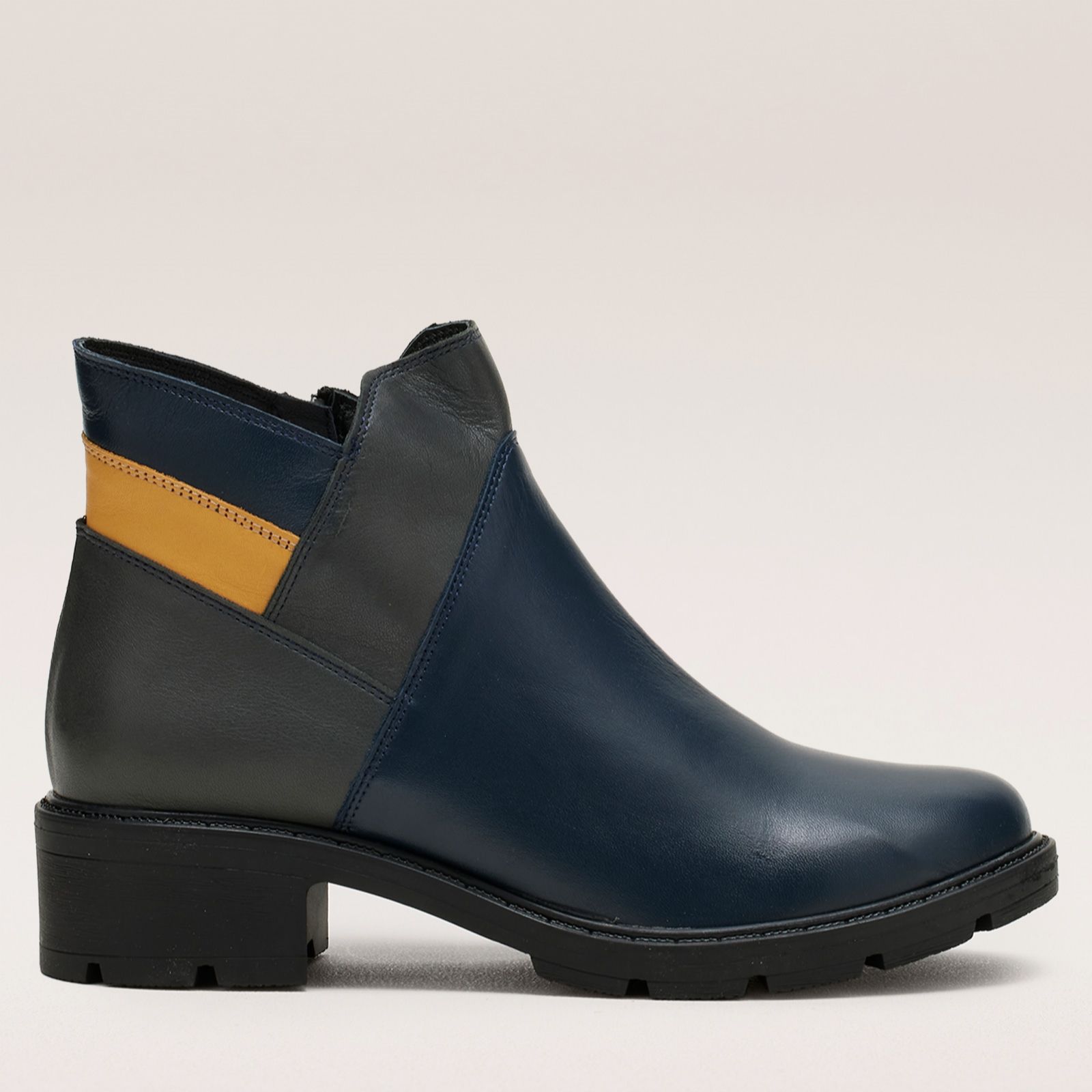 Adesso Ravina Boot