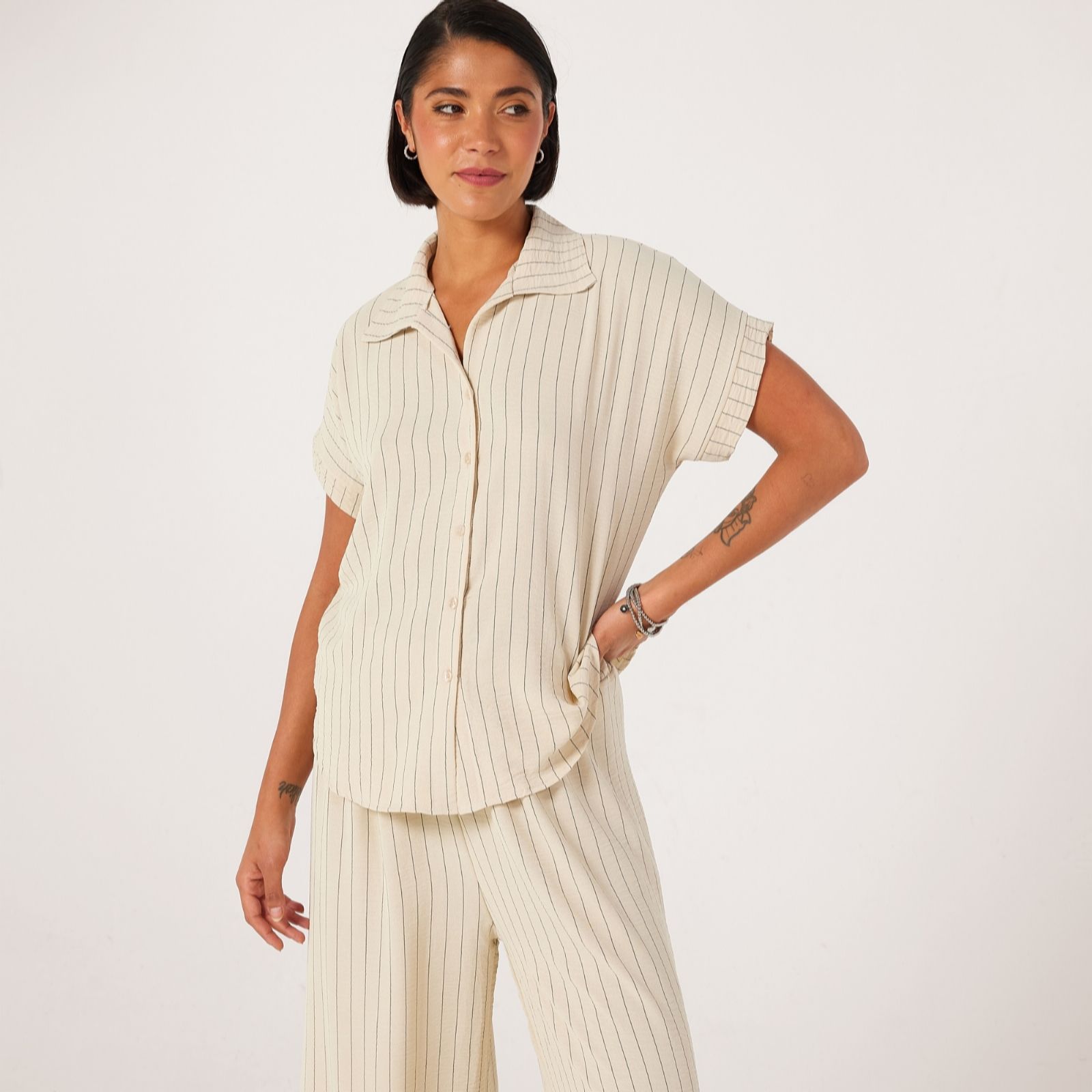 Izabel London Striped Short Sleeve Shirt
