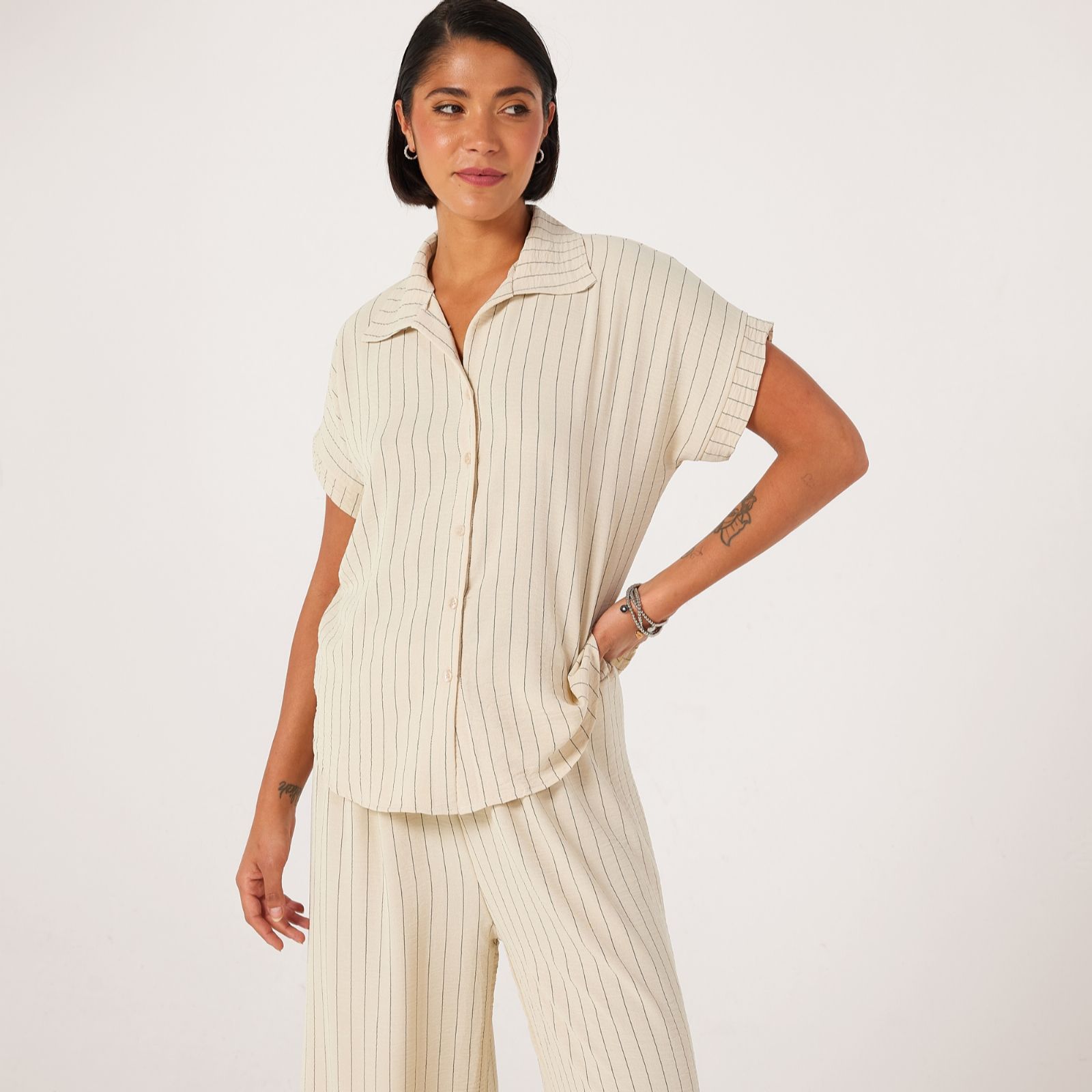 Izabel London Striped Short Sleeve Shirt