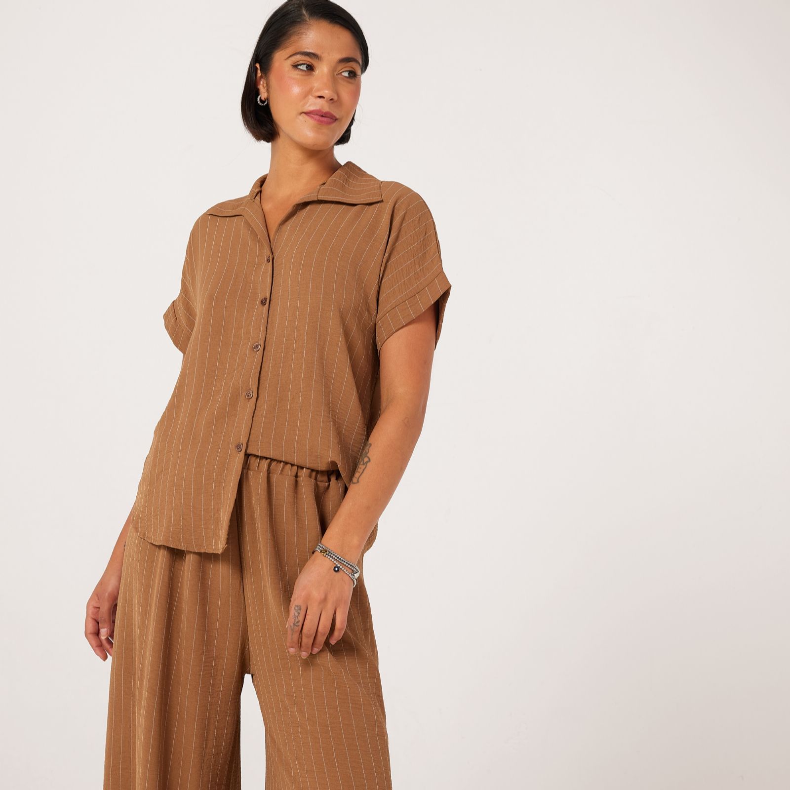 Izabel London Striped Short Sleeve Shirt