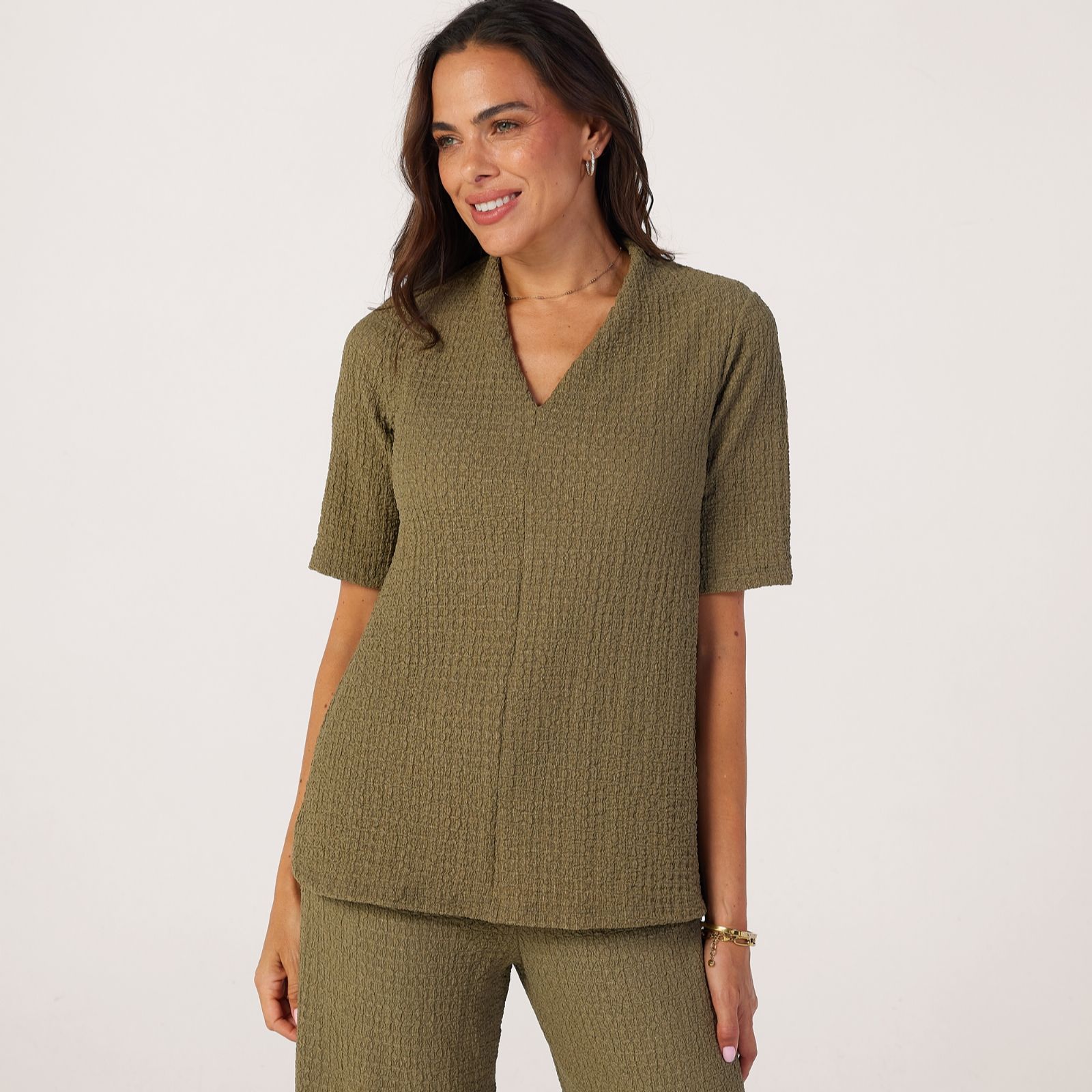 Kim & Co Mini Pop Knit V-Neck Elbow Sleeve Top