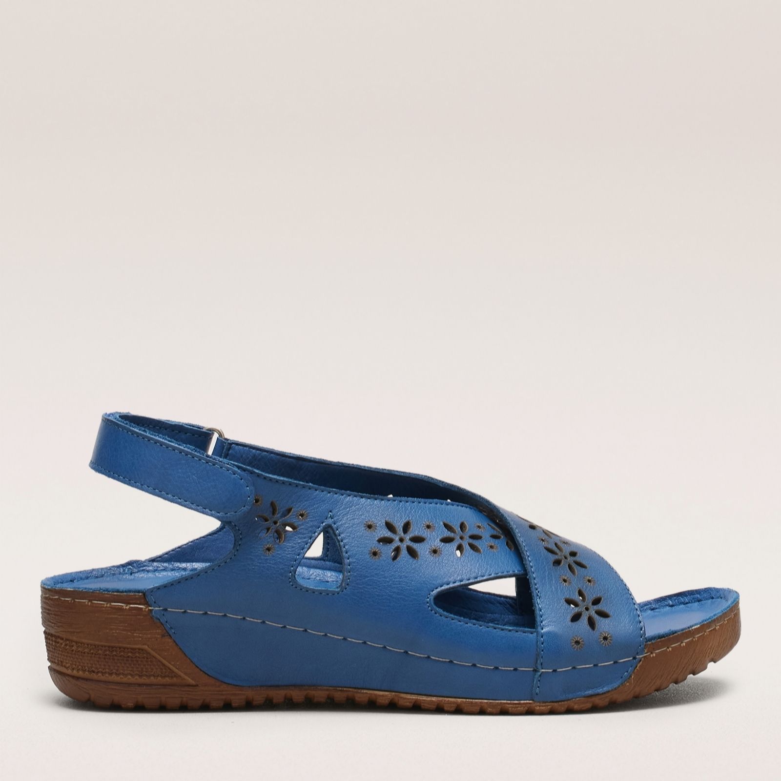 Outlet Adesso Rae Leather Sandal