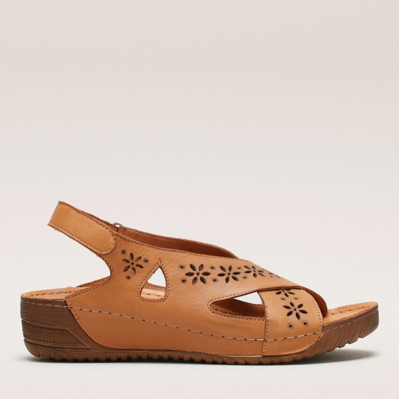 Outlet Adesso Rae Leather Sandal