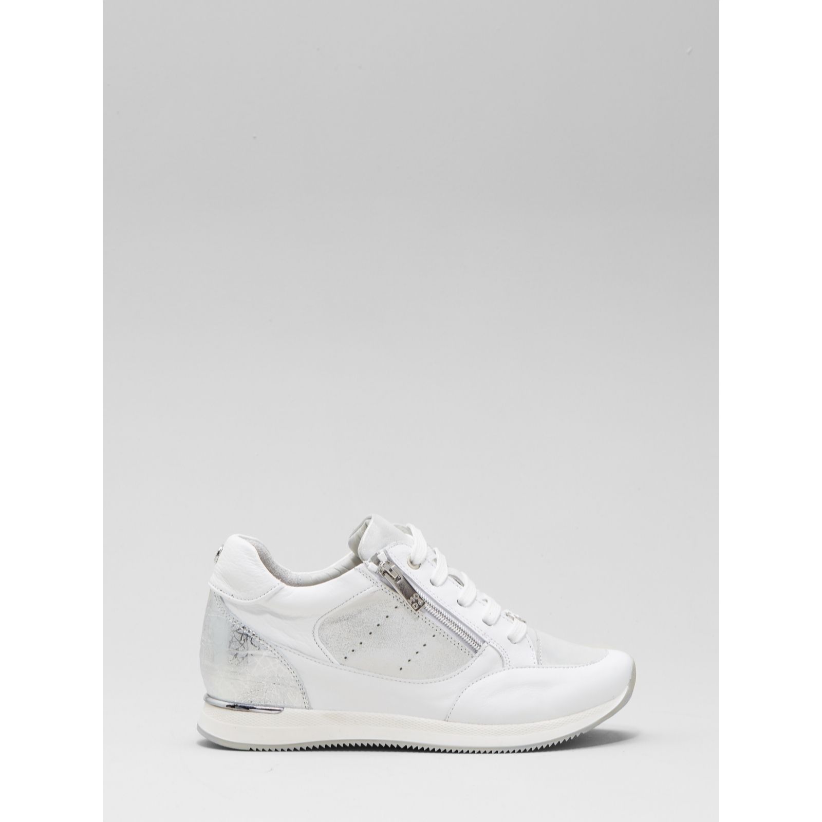 Outlet Moda in Pelle Belucci Trainer