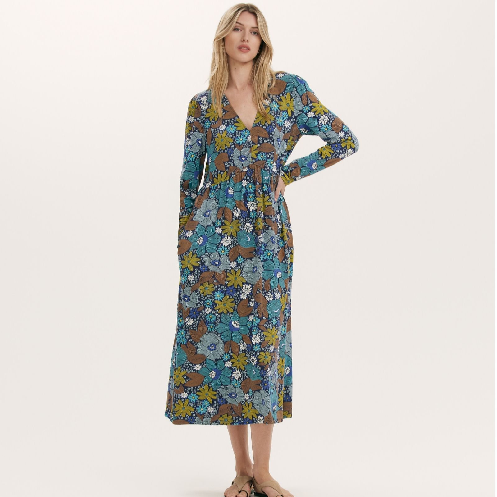 Finery London Madelyn Jersey Printed Long Sleeve Midi Dress