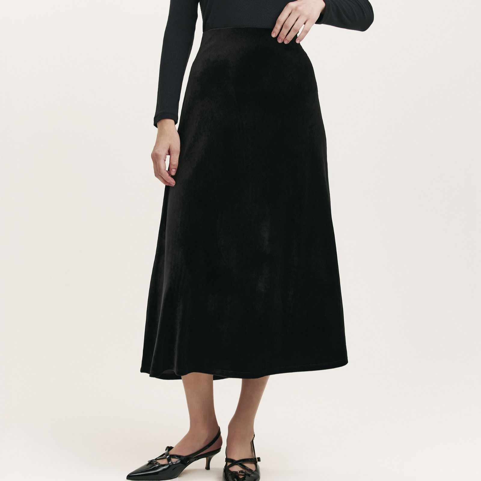 Finery London Bailey Stretch Velvet Pull on Skirt