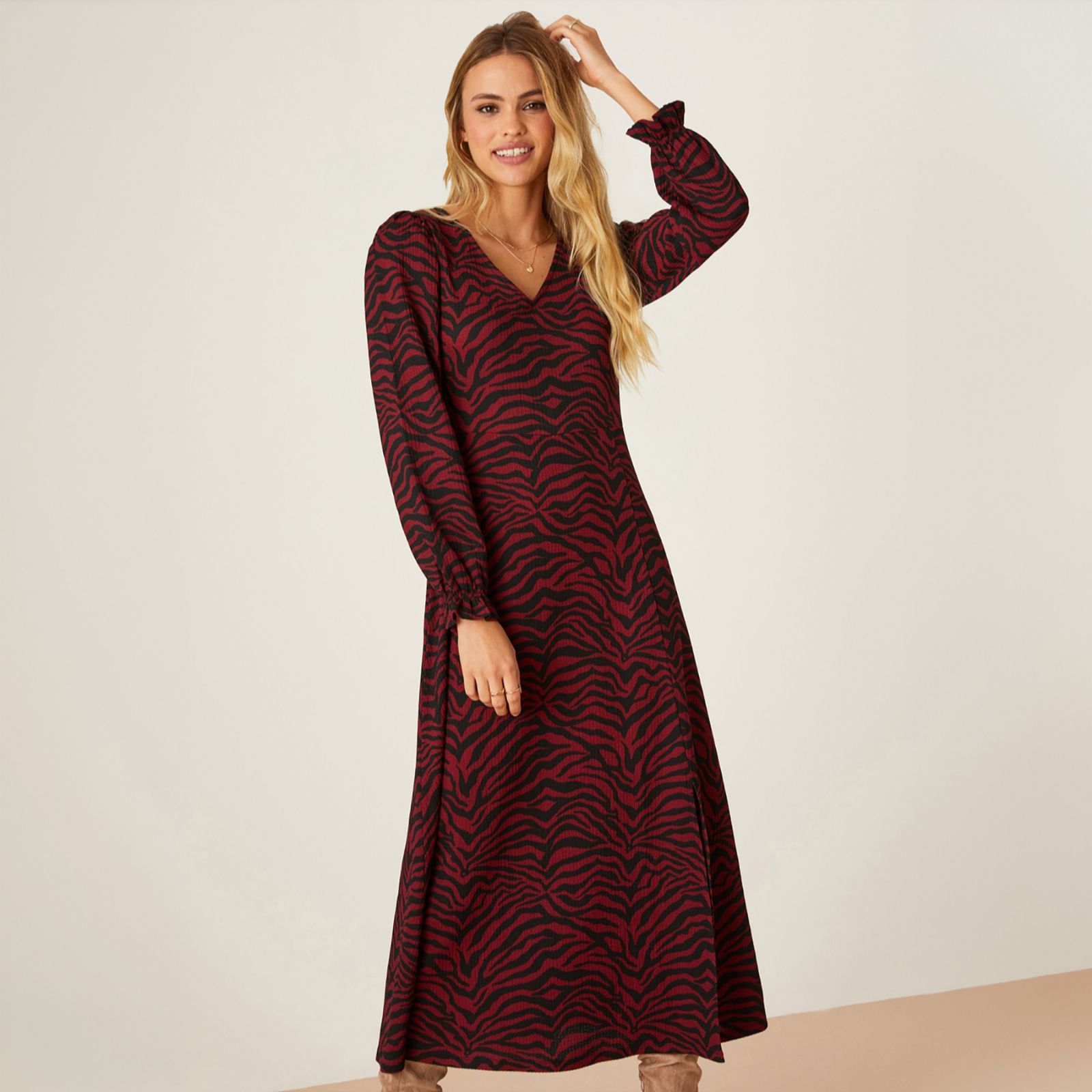 Dorothy Perkins Printed V Neck Midi Dress