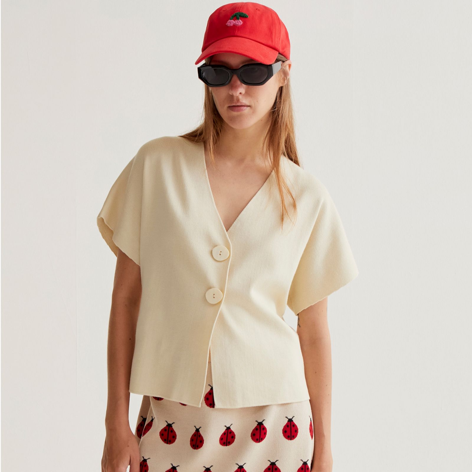 Compania Fantastica Short Sleeved Cardigan