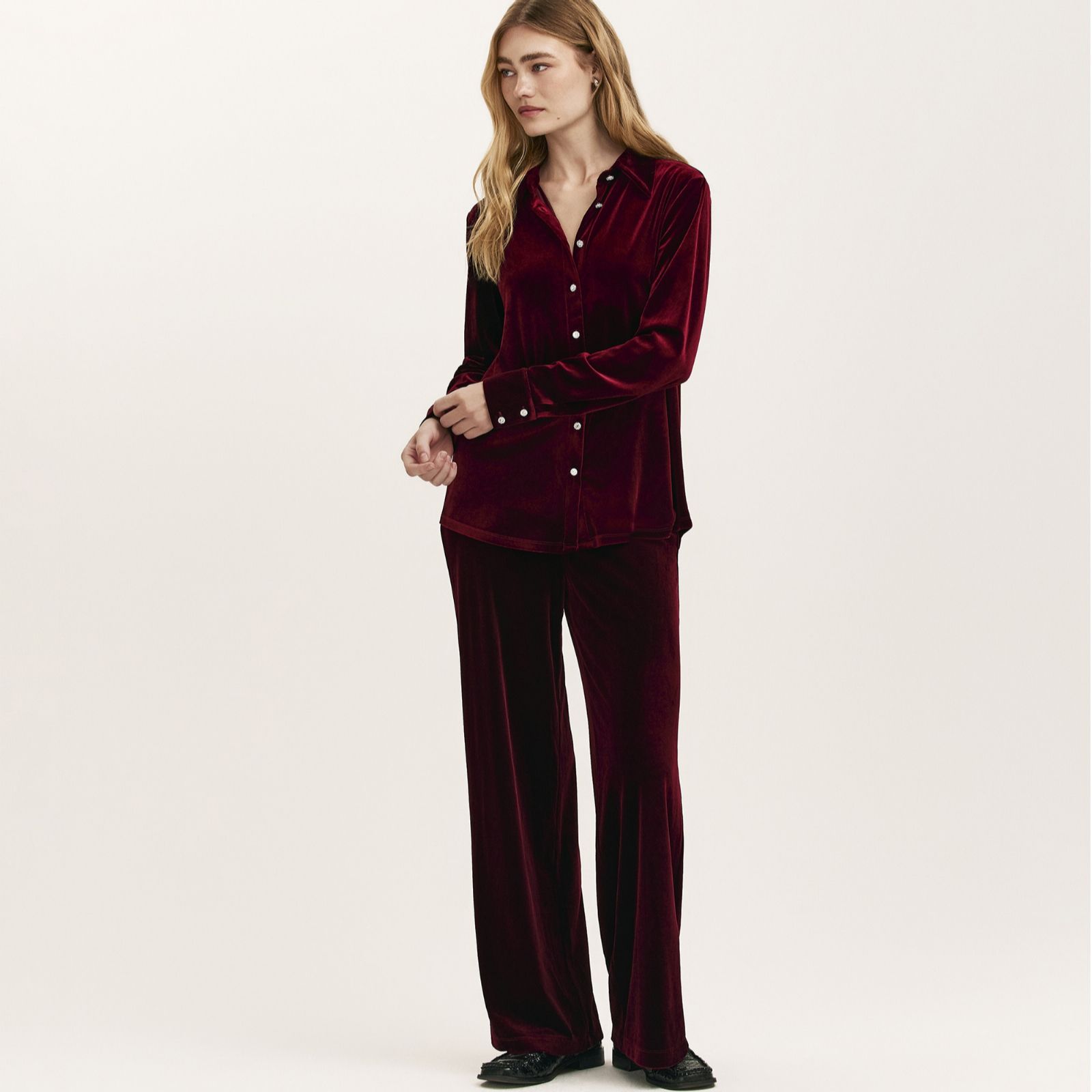 Finery London Kenzie Velvet Trouser Short