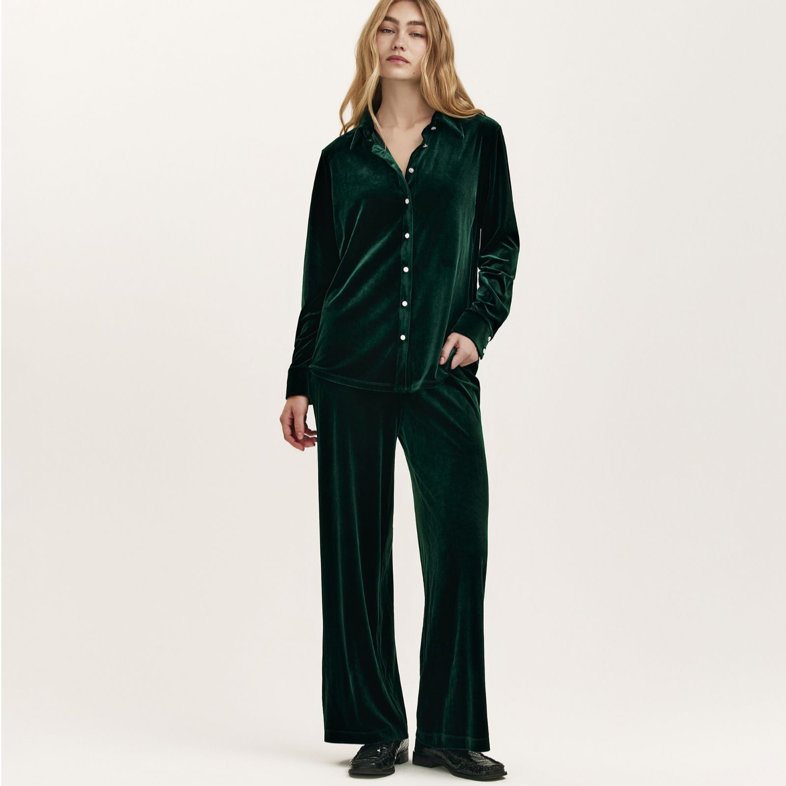 Finery London Kenzie Velvet Trouser Short