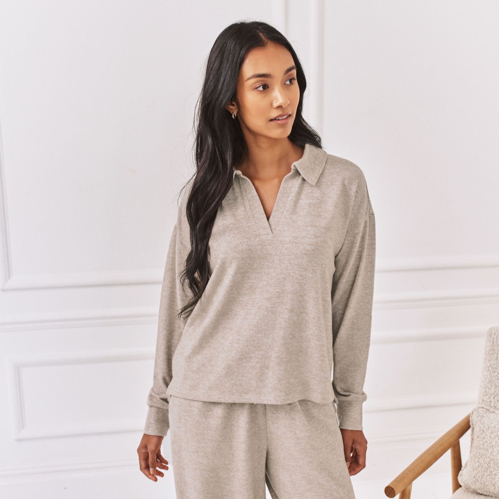 Chelsea Peers Collared V-Neck Jumper