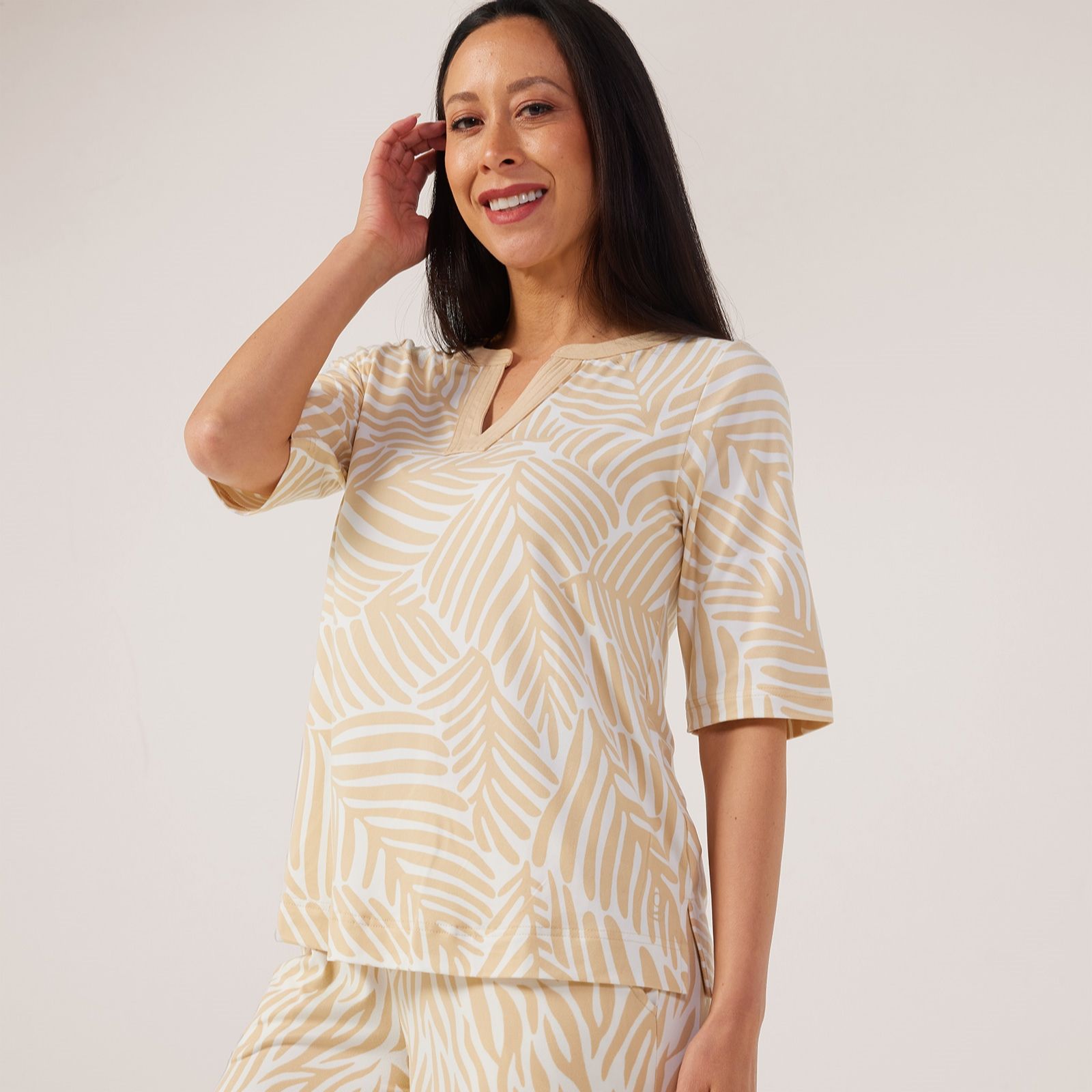 Cuddl Dudds Flexwear Split V-Neck Tee