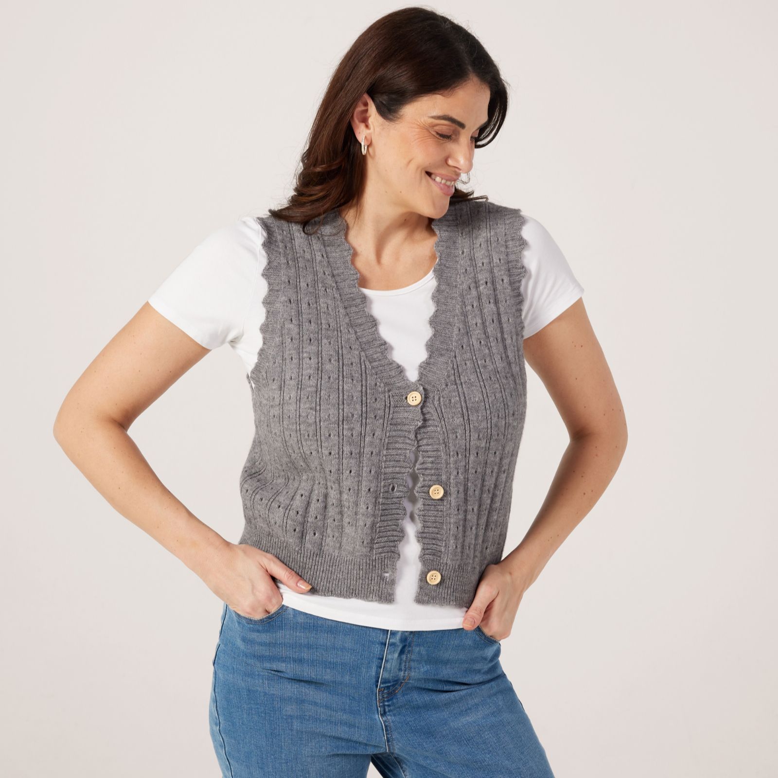 Izabel London Scalloped Edge Knit Vest