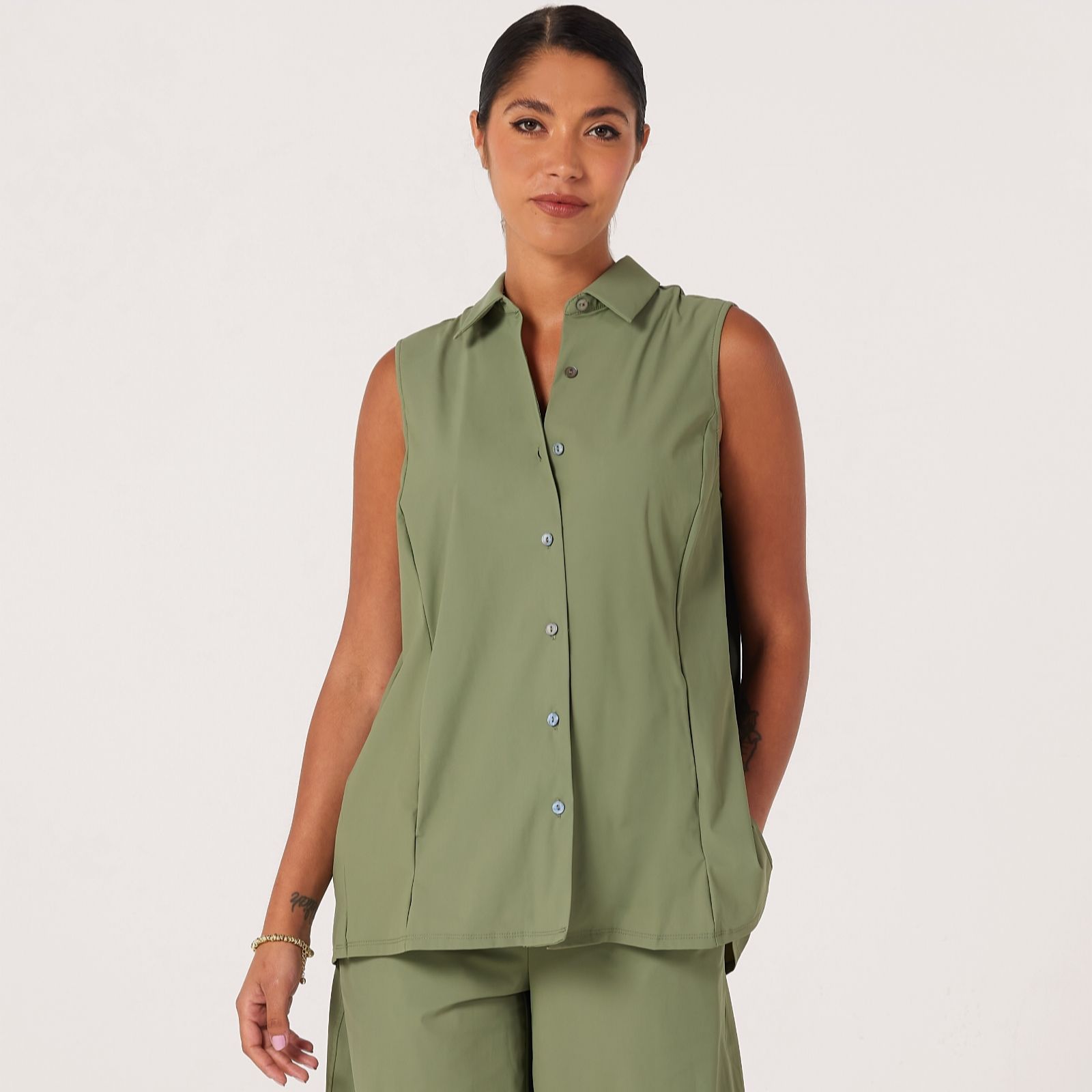 MarlaWynne Collection Stretch Tech Pleated Top