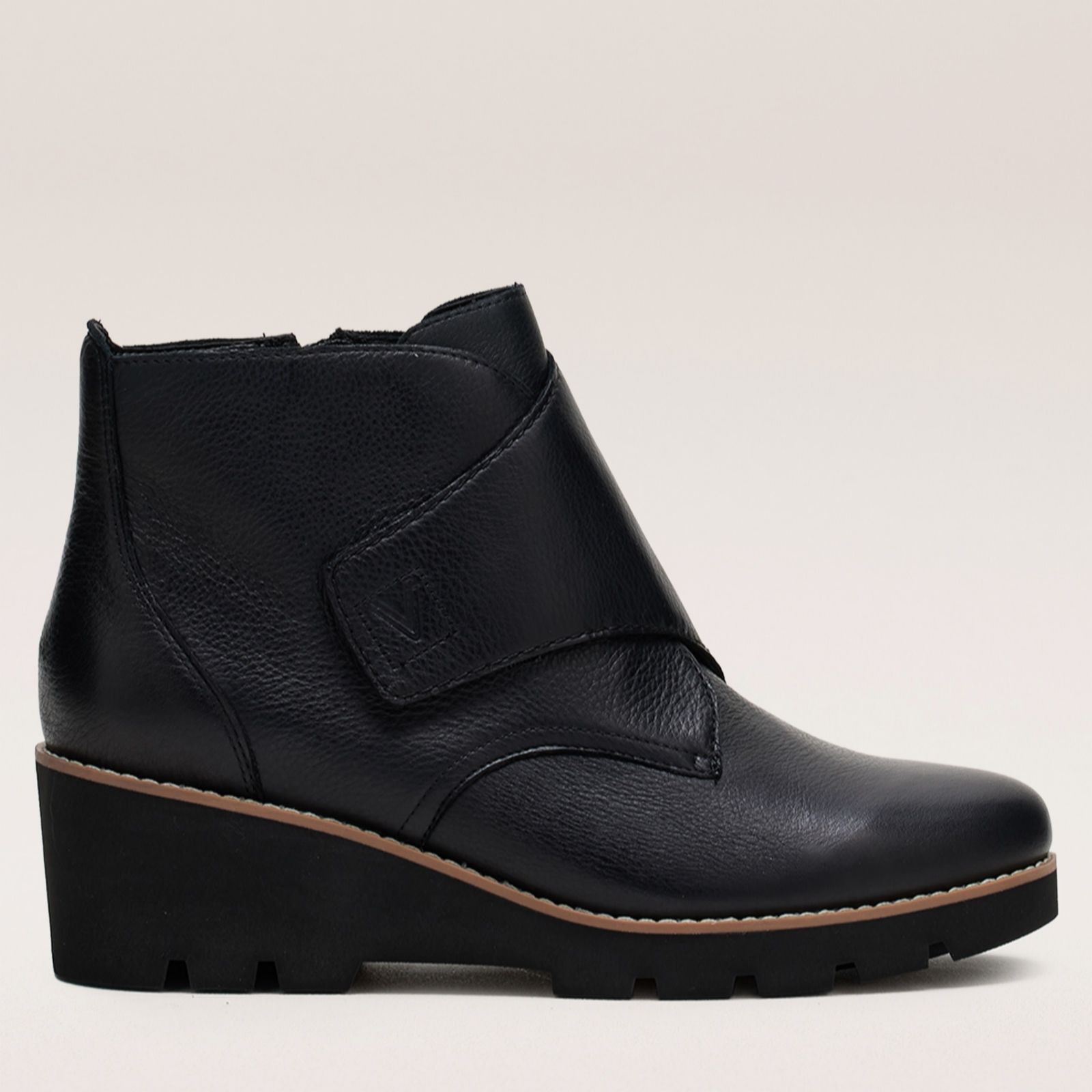 Vionic Astera Abby Boot