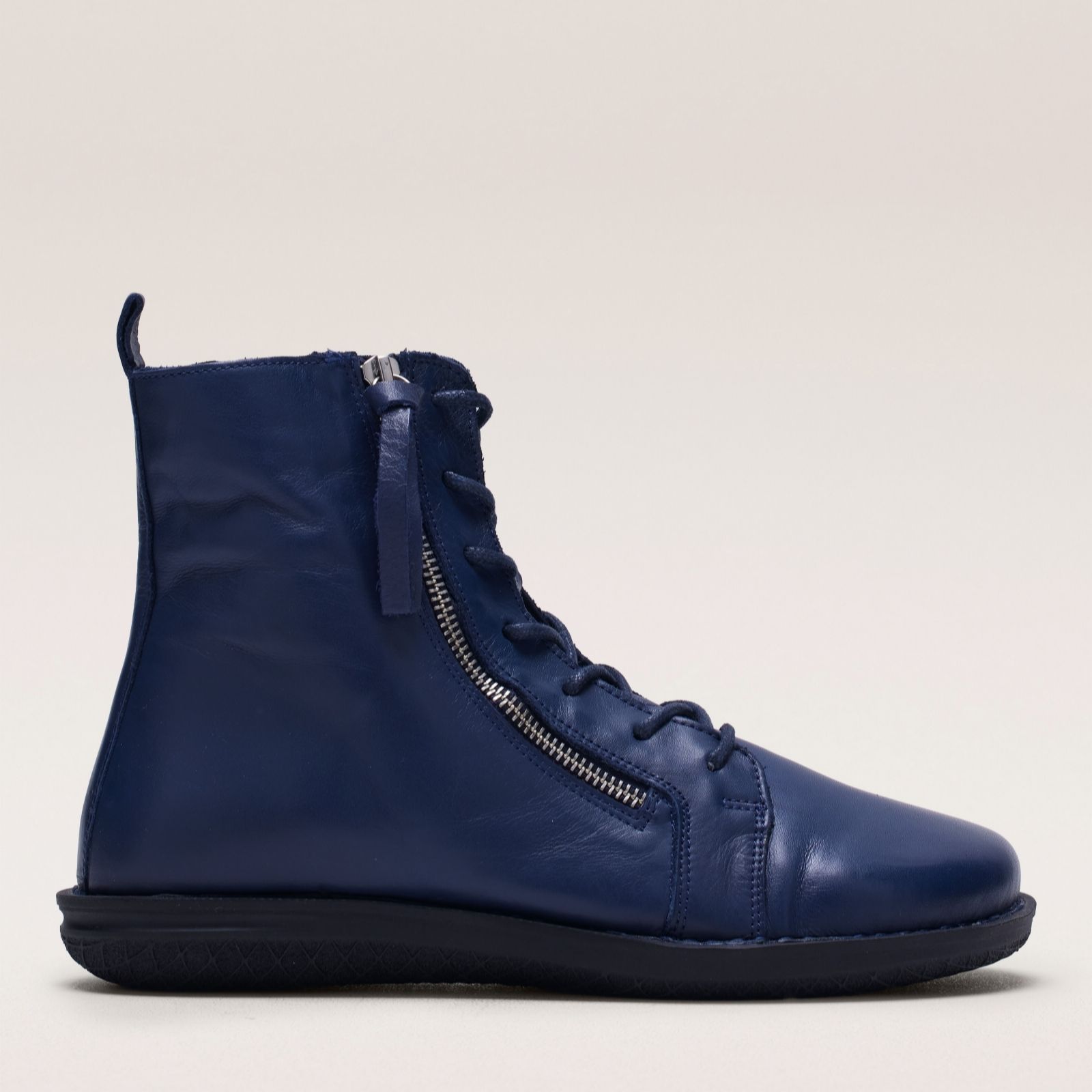 Outlet Adesso Lorena Leather Lace Up Boot