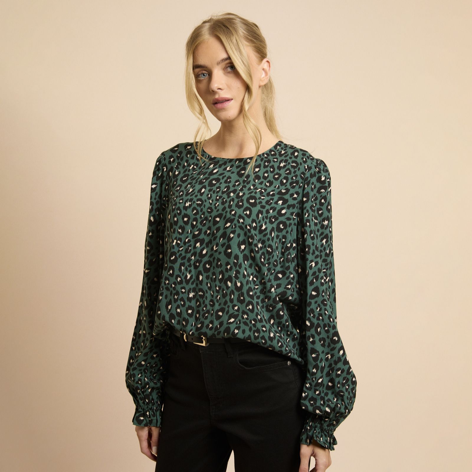 Dorothy Perkins Printed Round Neck Shirred Cuff Top