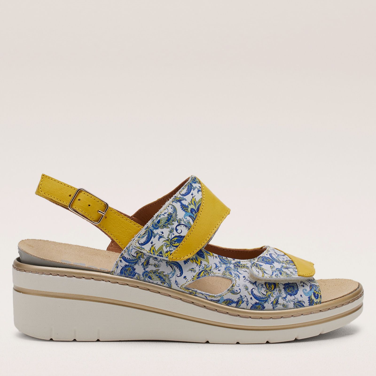 Adesso Lake Leather Sandal