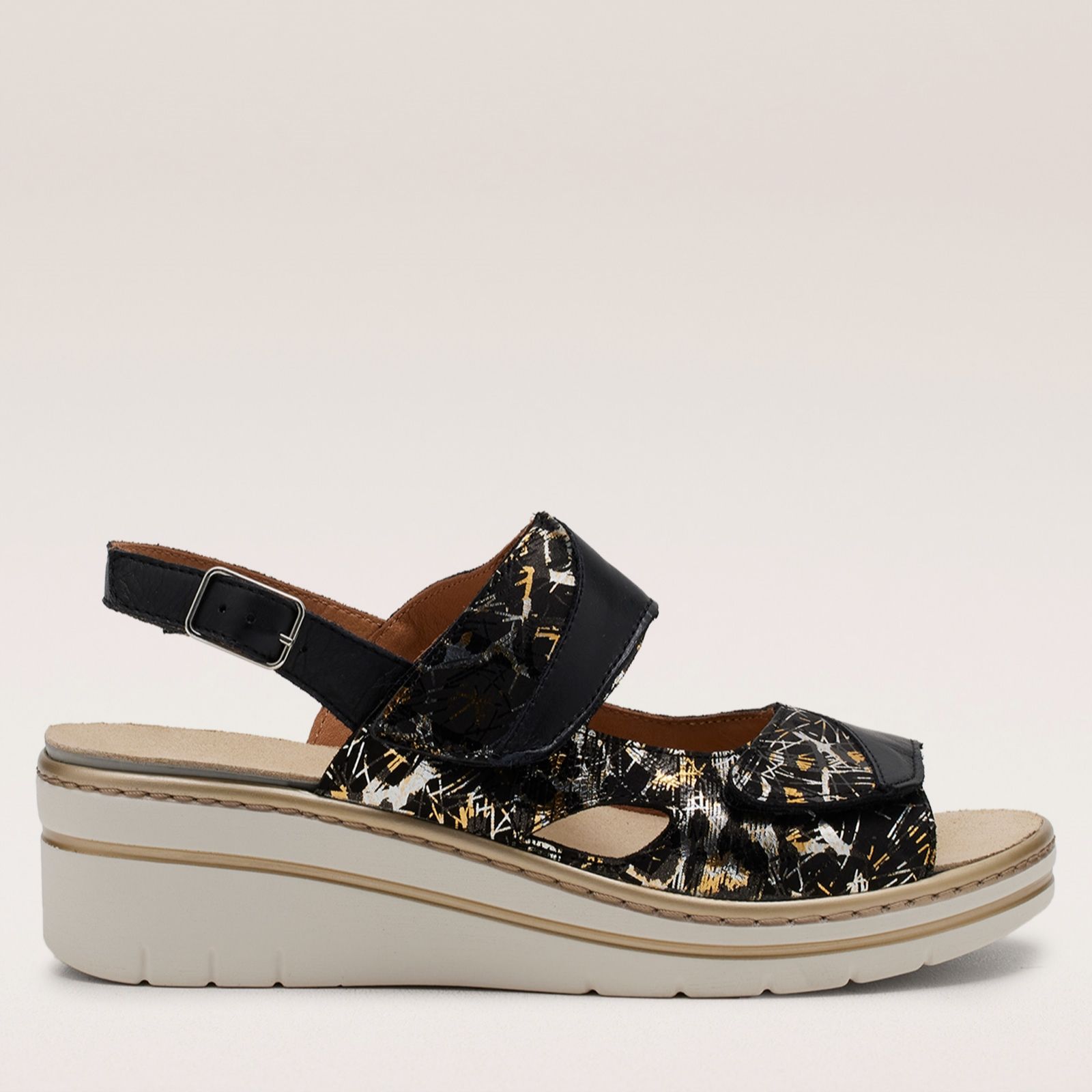 Adesso Lake Leather Sandal