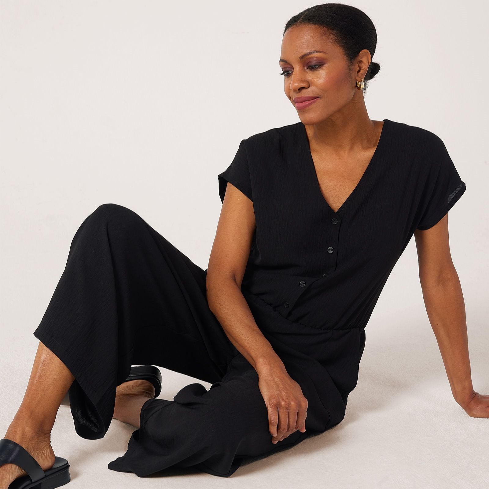 Kim & Co Crinkle Poplin Short Sleeve Cropped Petite Jumpsuit