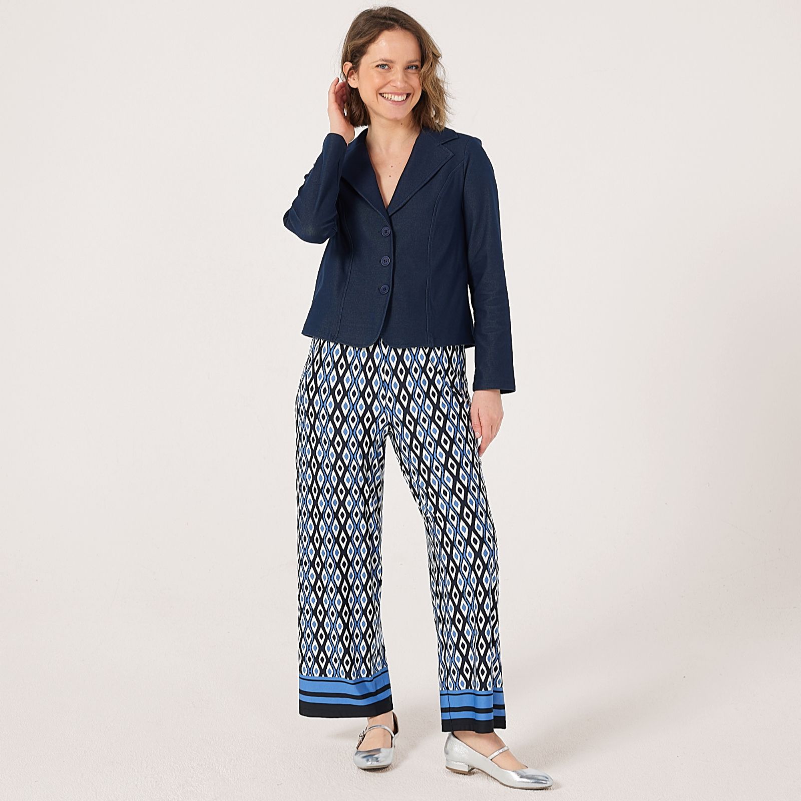 Kim & Co Deluxe Denim Knit Long Sleeve Short Jacket