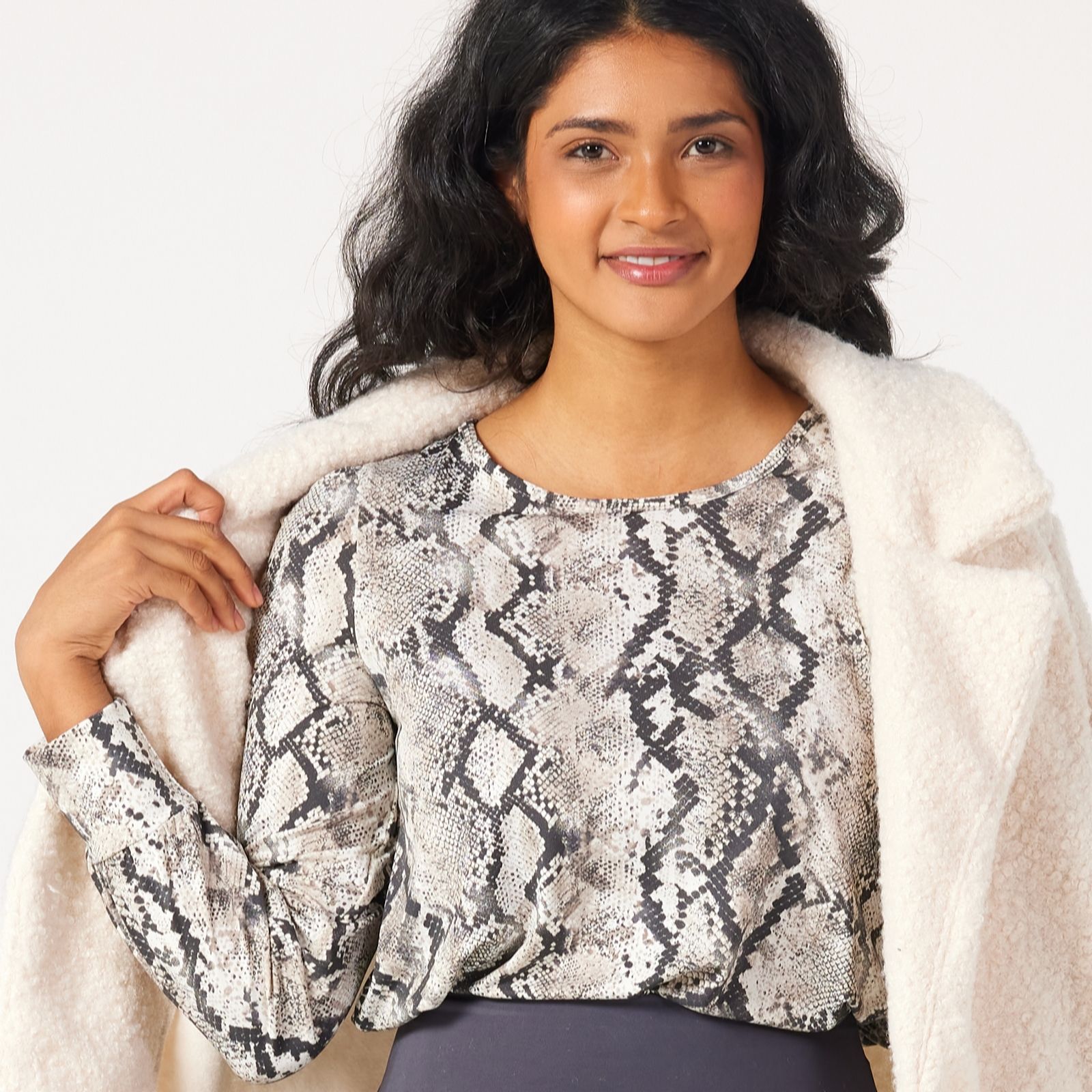 Kim & Co Printed Brazil Jersey Long Blouson Sleeve Top