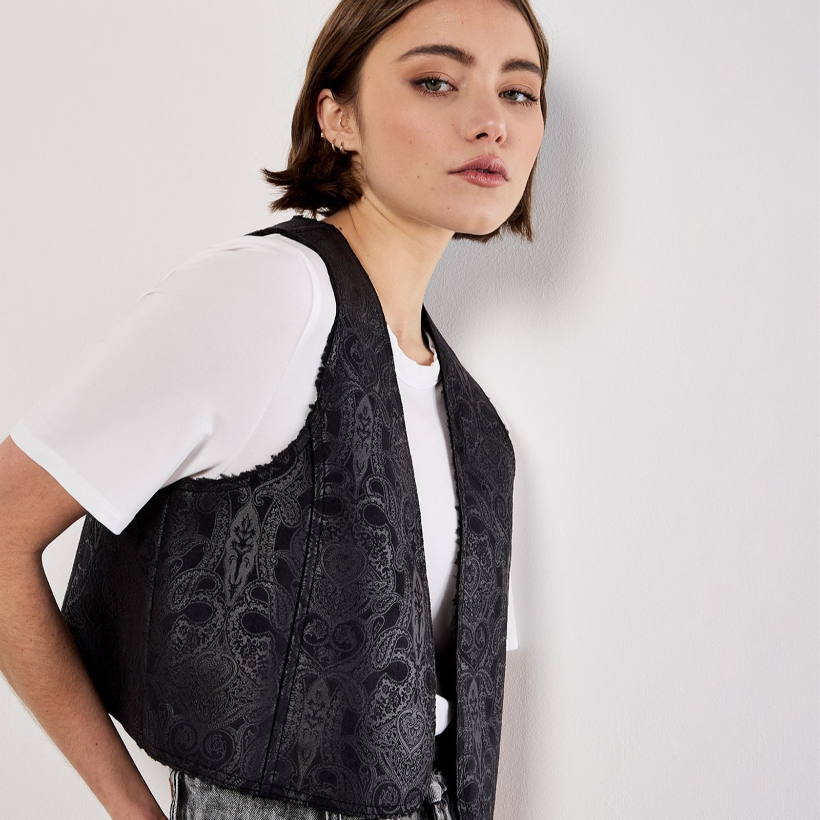 Apricot Embossed Paisley Borg Lined Cropped Gilet
