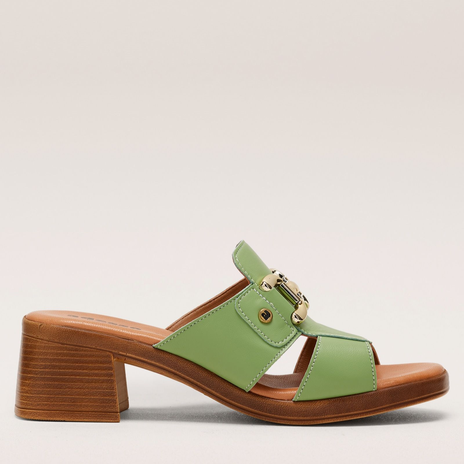 Outlet Adesso Luz Leather Heels