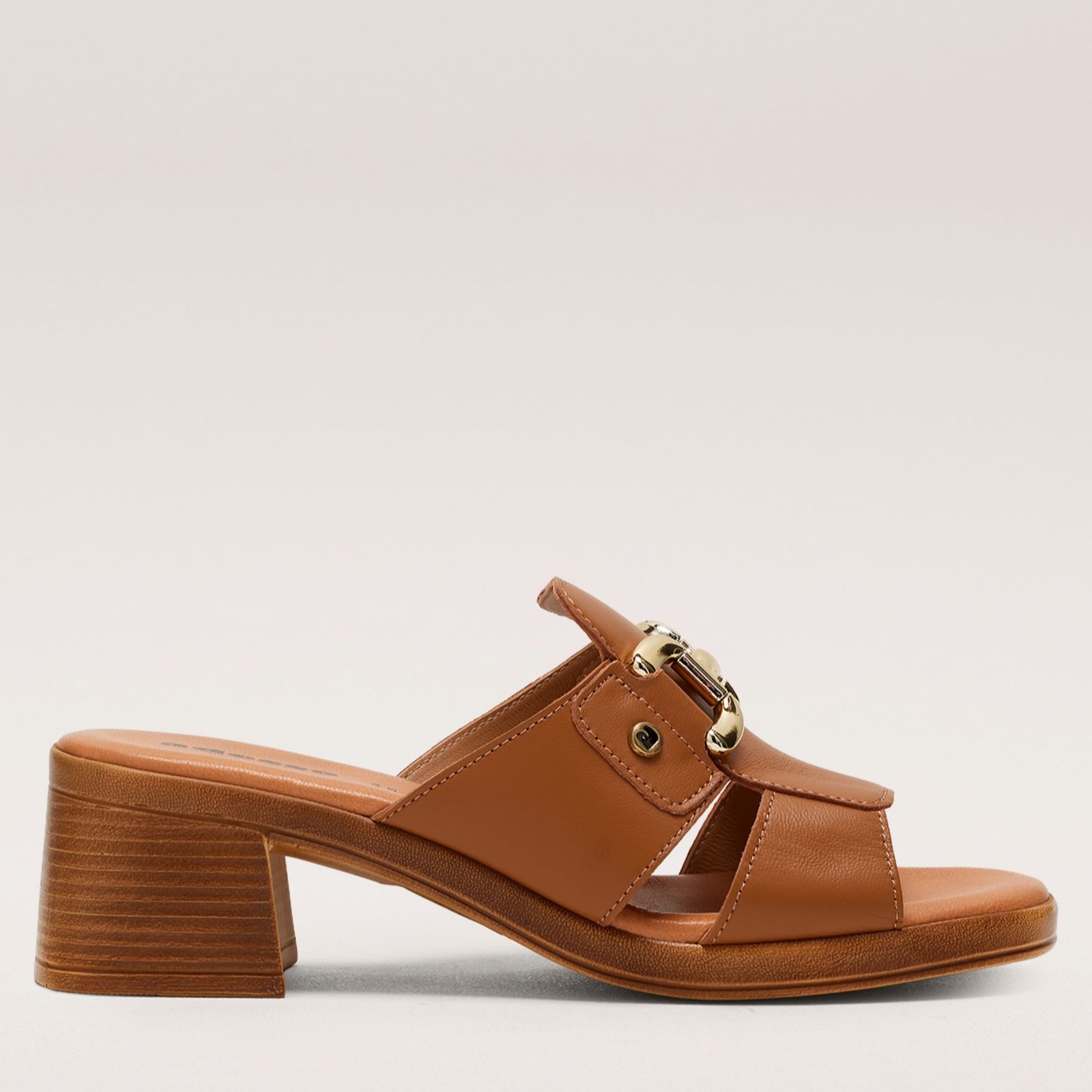 Outlet Adesso Luz Leather Heels