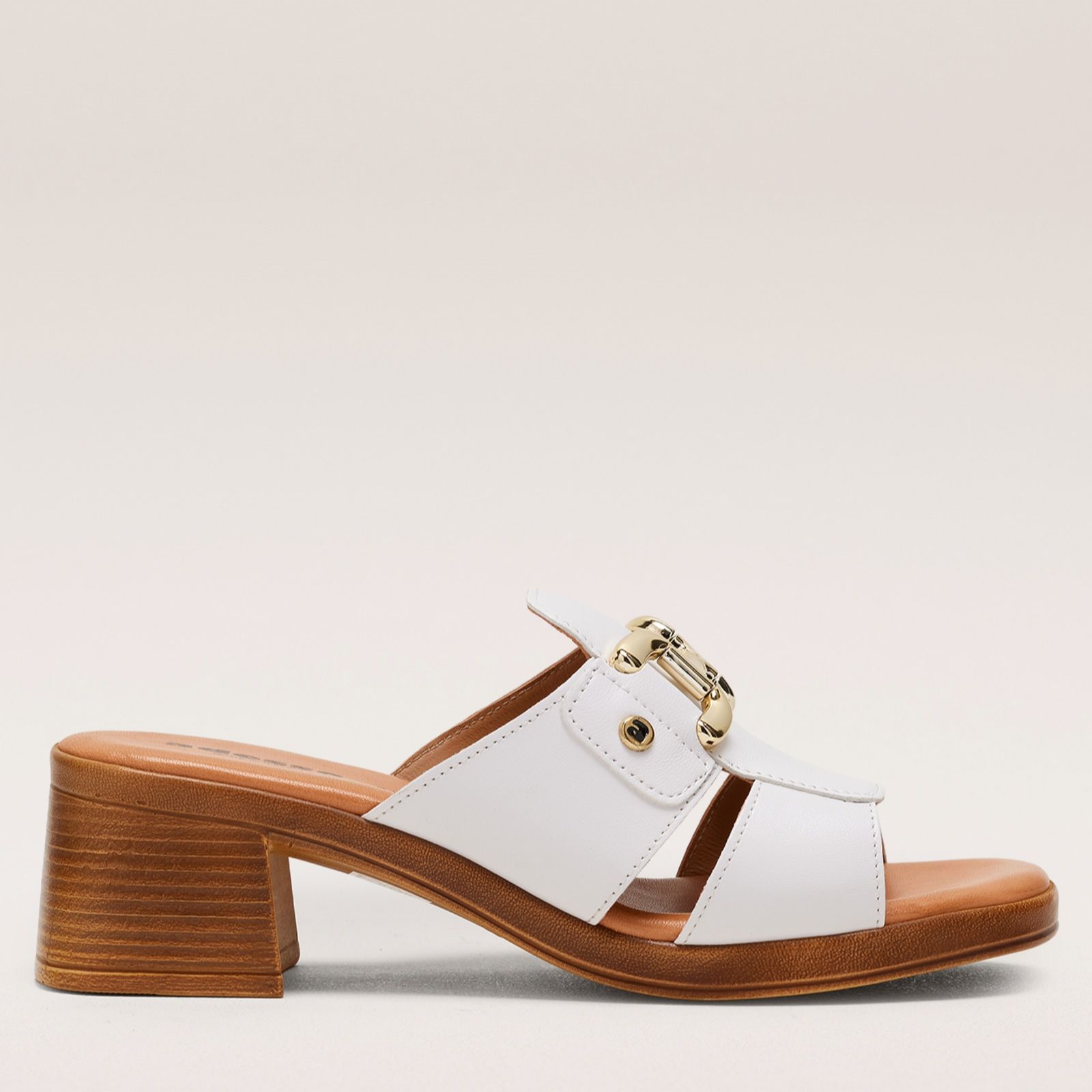 Outlet Adesso Luz Leather Heels