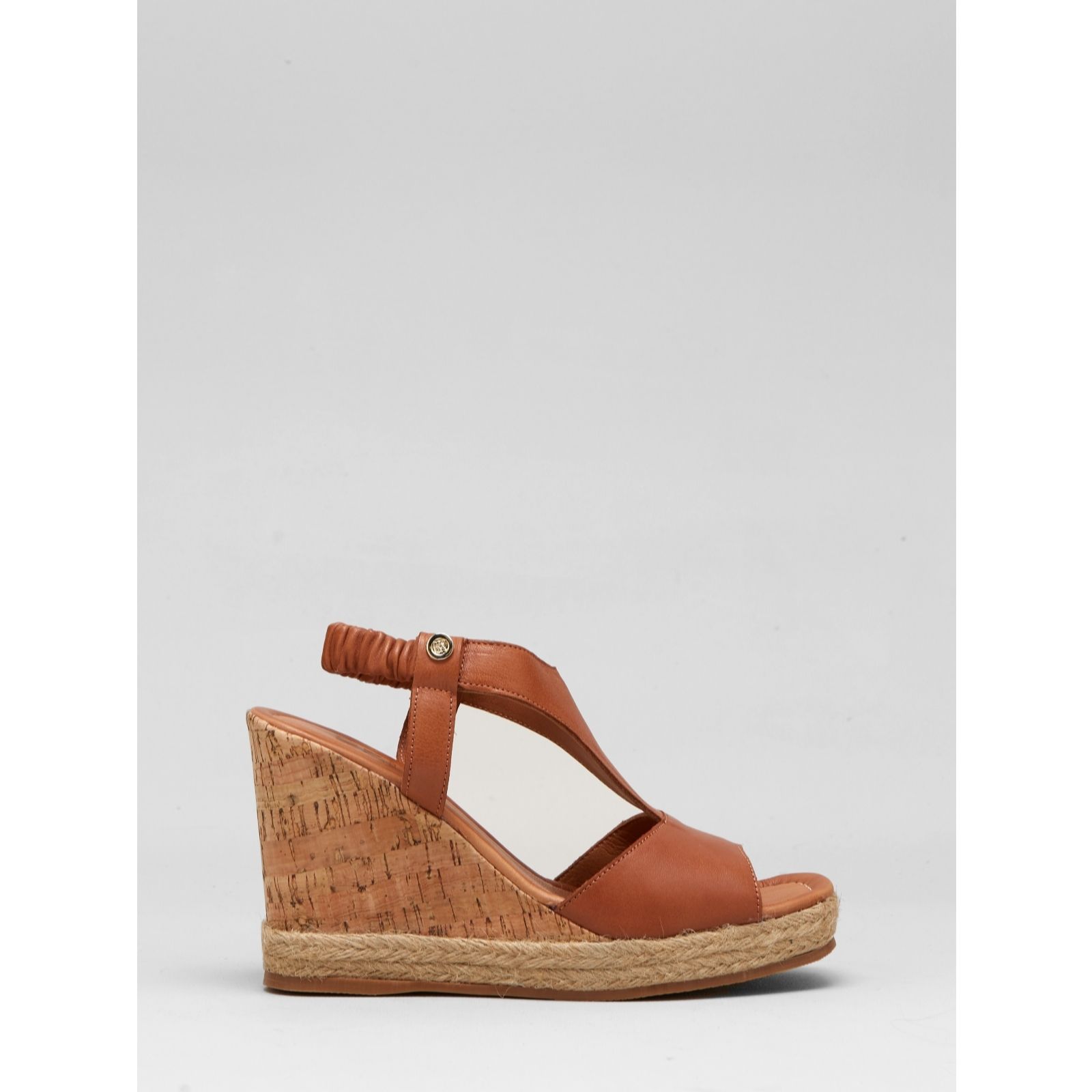 Outlet Moda in Pelle Petriya Wedge Sandal