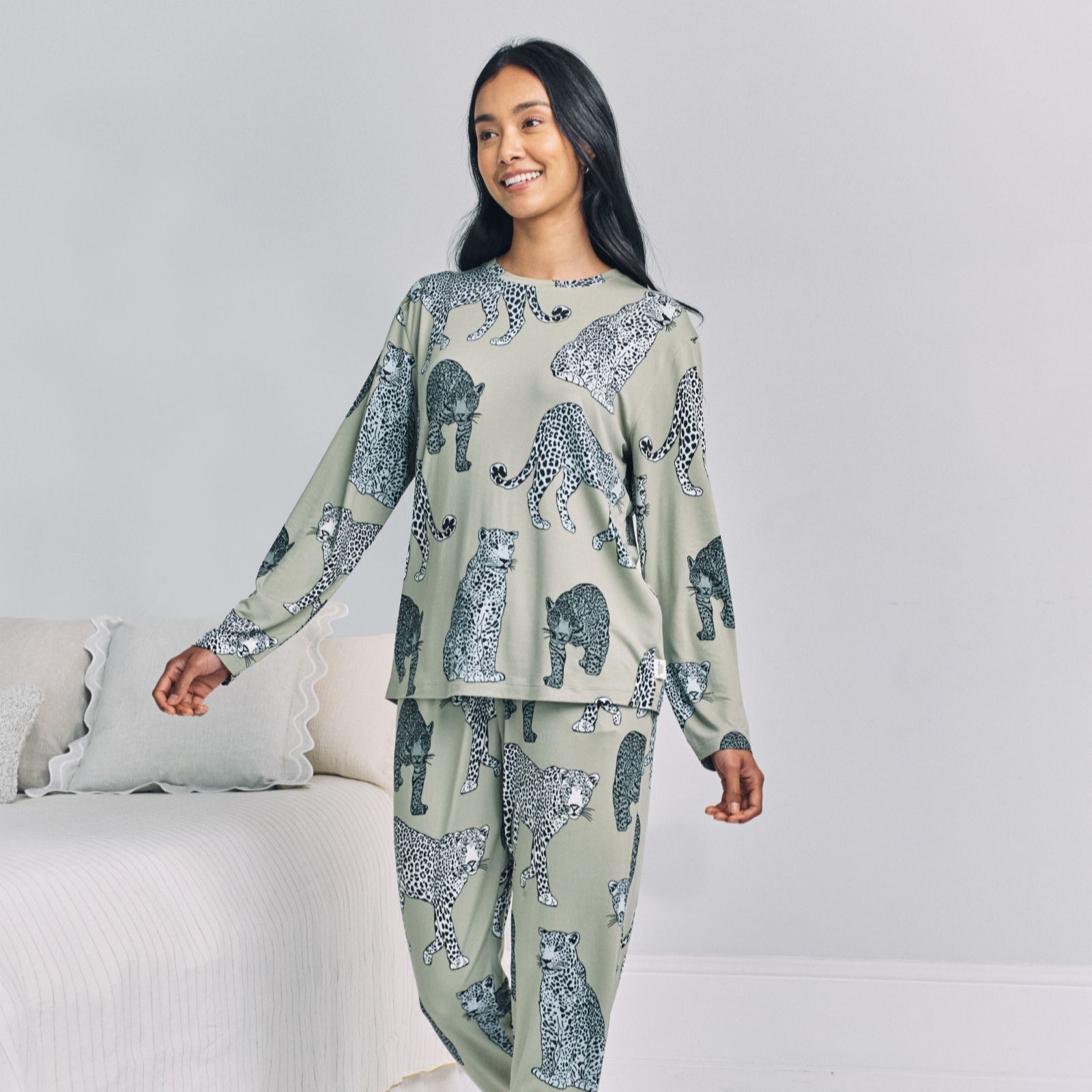 Chelsea Peers Jersey Crew Neck Pyjamas