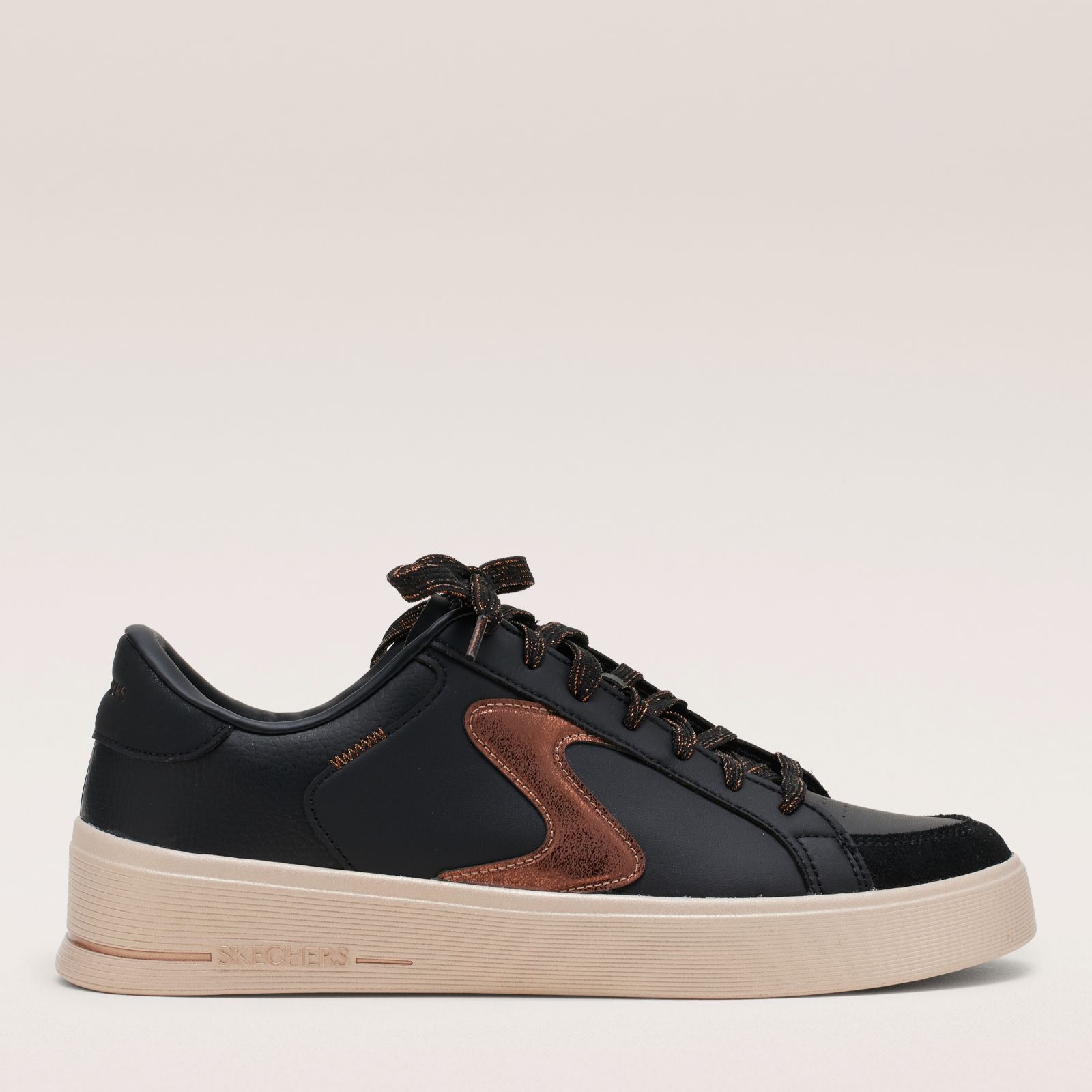 Skechers Hiland Quite Chic Lace-Up Trainer
