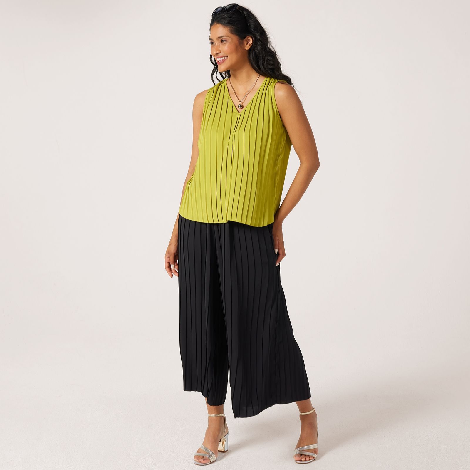 MarlaWynne Collection Pleated Crepe Vneck Sleevelss Top