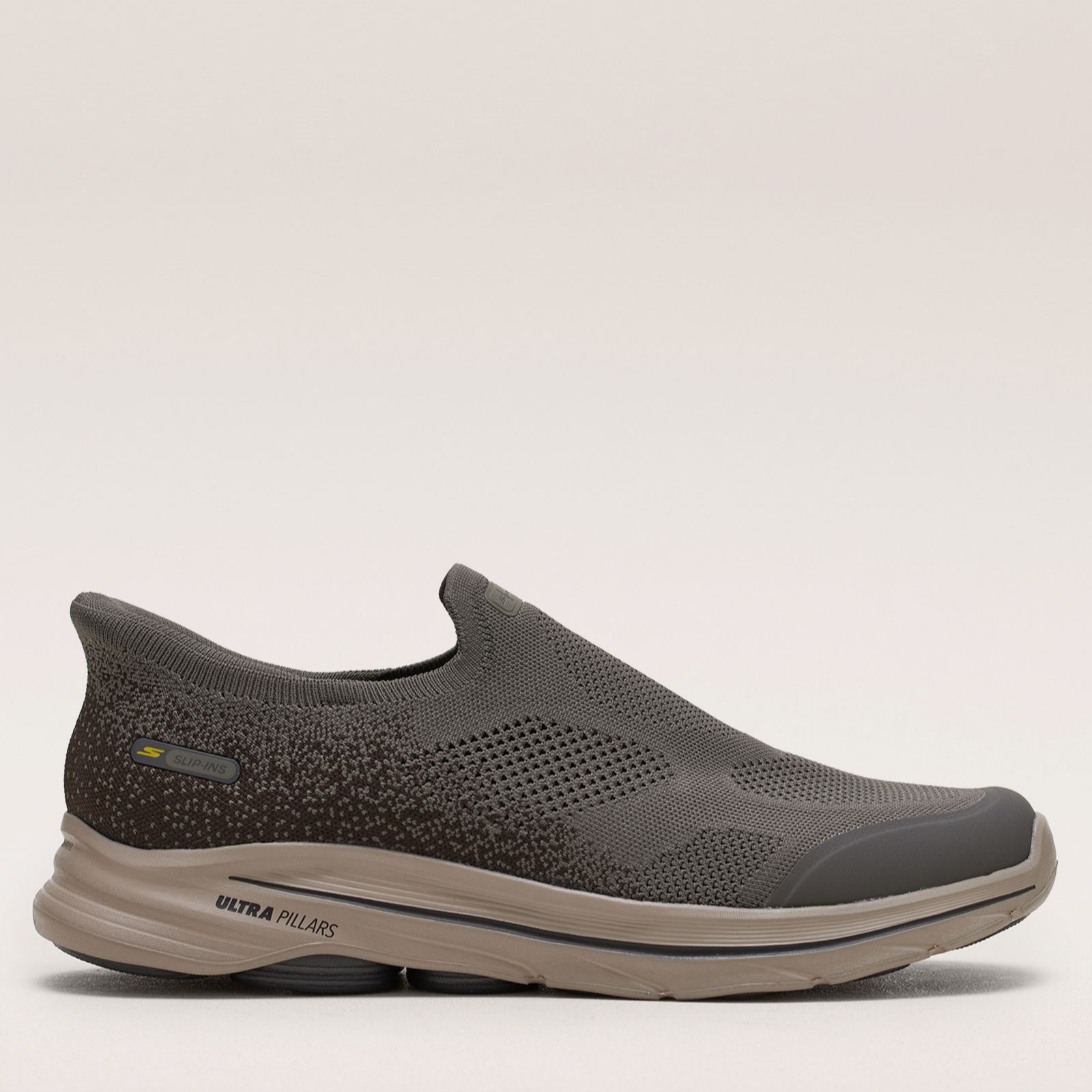 Skechers Men's Go Walk 8 Pelayo Slip-Ins Trainer