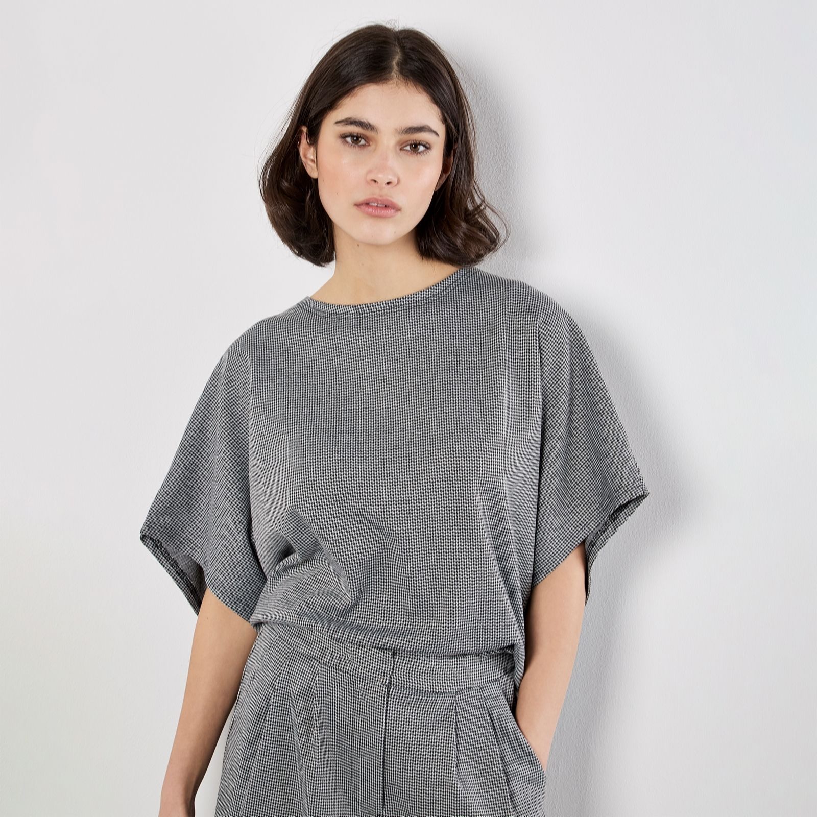 Apricot Cape Dog Tooth Top