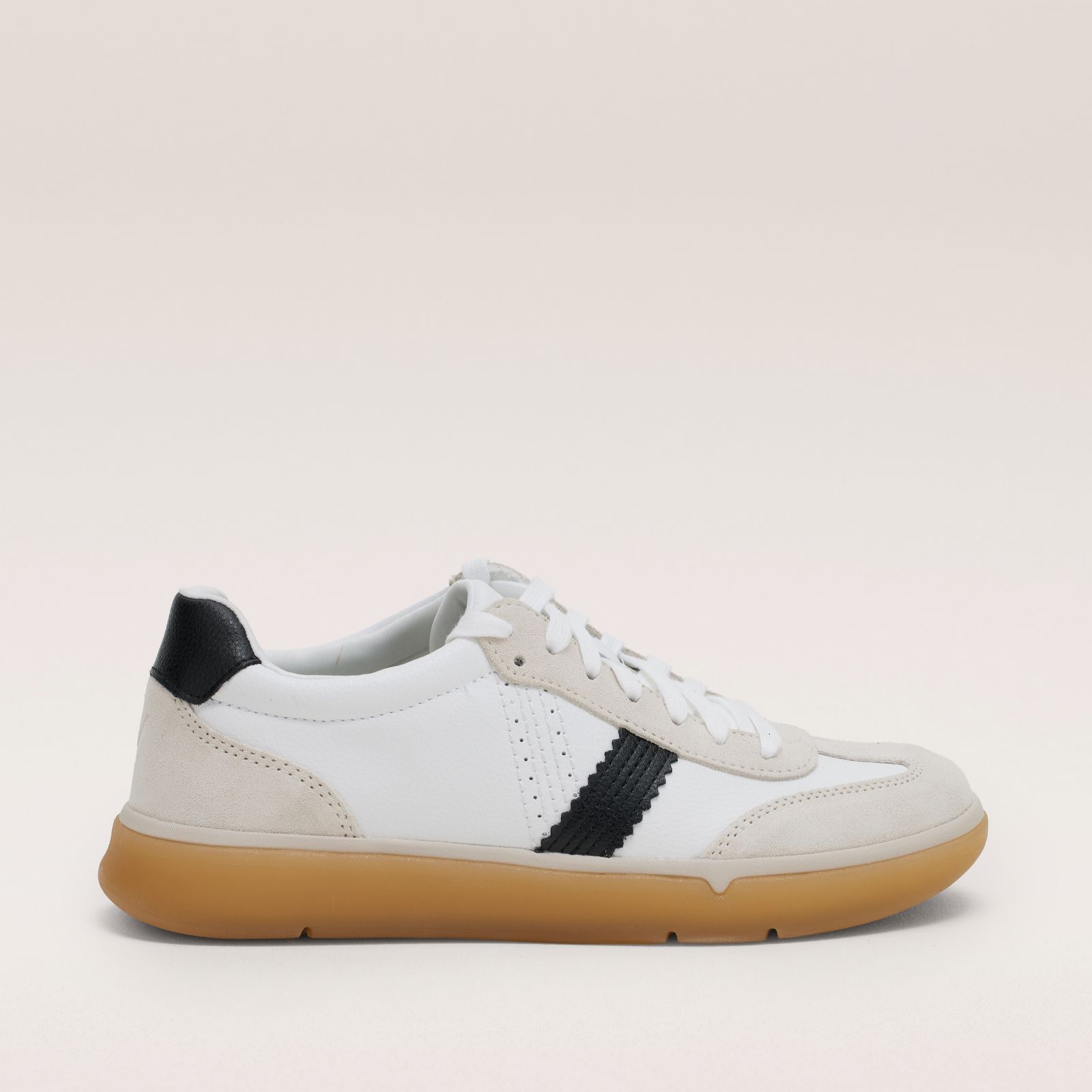 Vionic City Walk Trainer