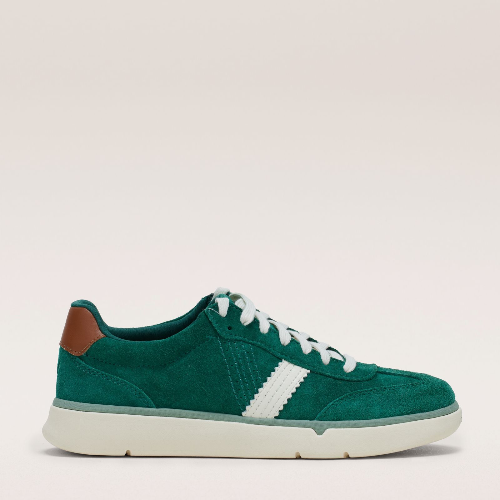 Vionic City Walk Trainer