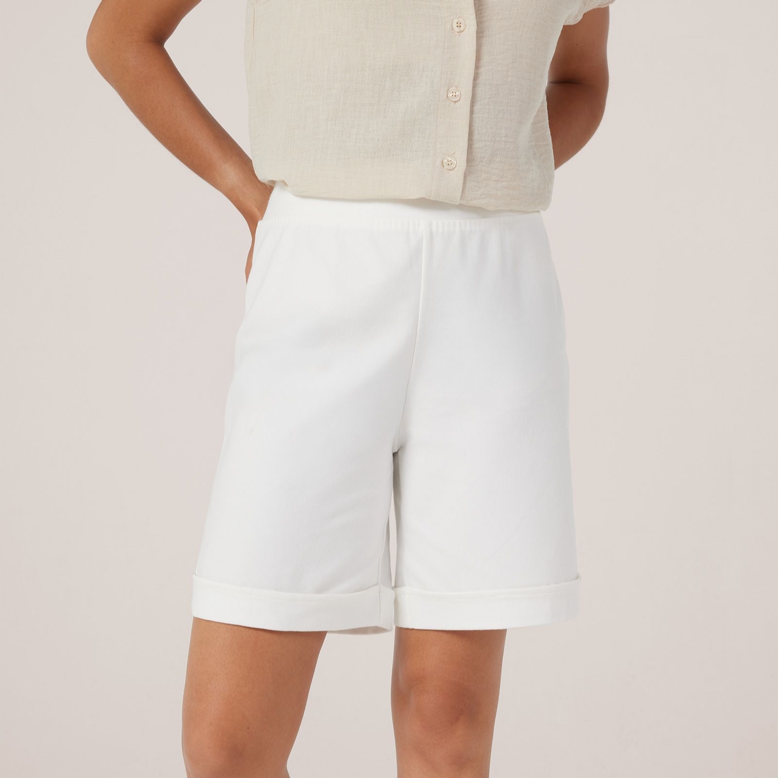 Kim & Co Deluxe Denim Knit Louise Shorts With Contrast Stitching